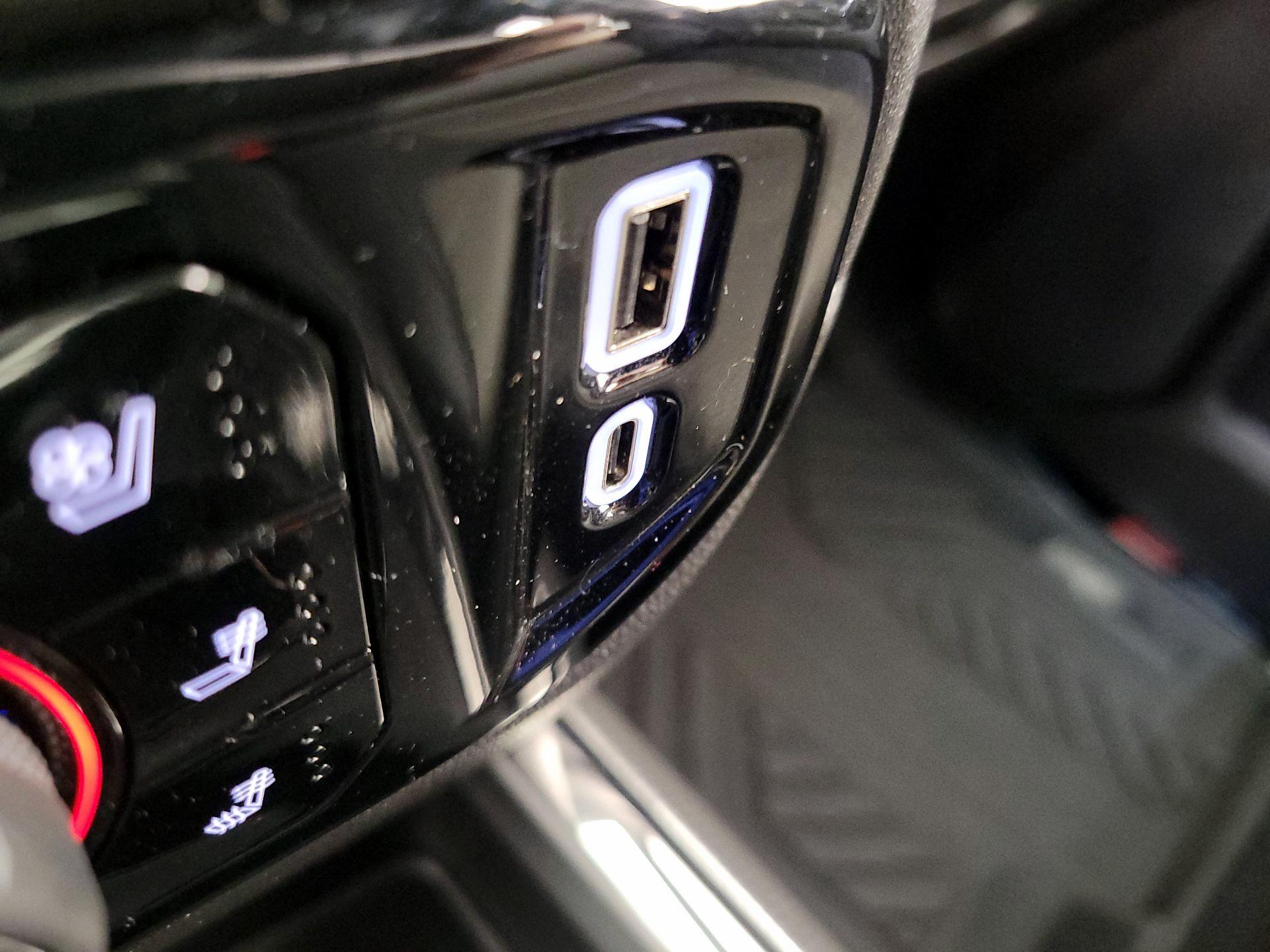 Thumbnail: 2024 Chevrolet Silverado 1500 - 18