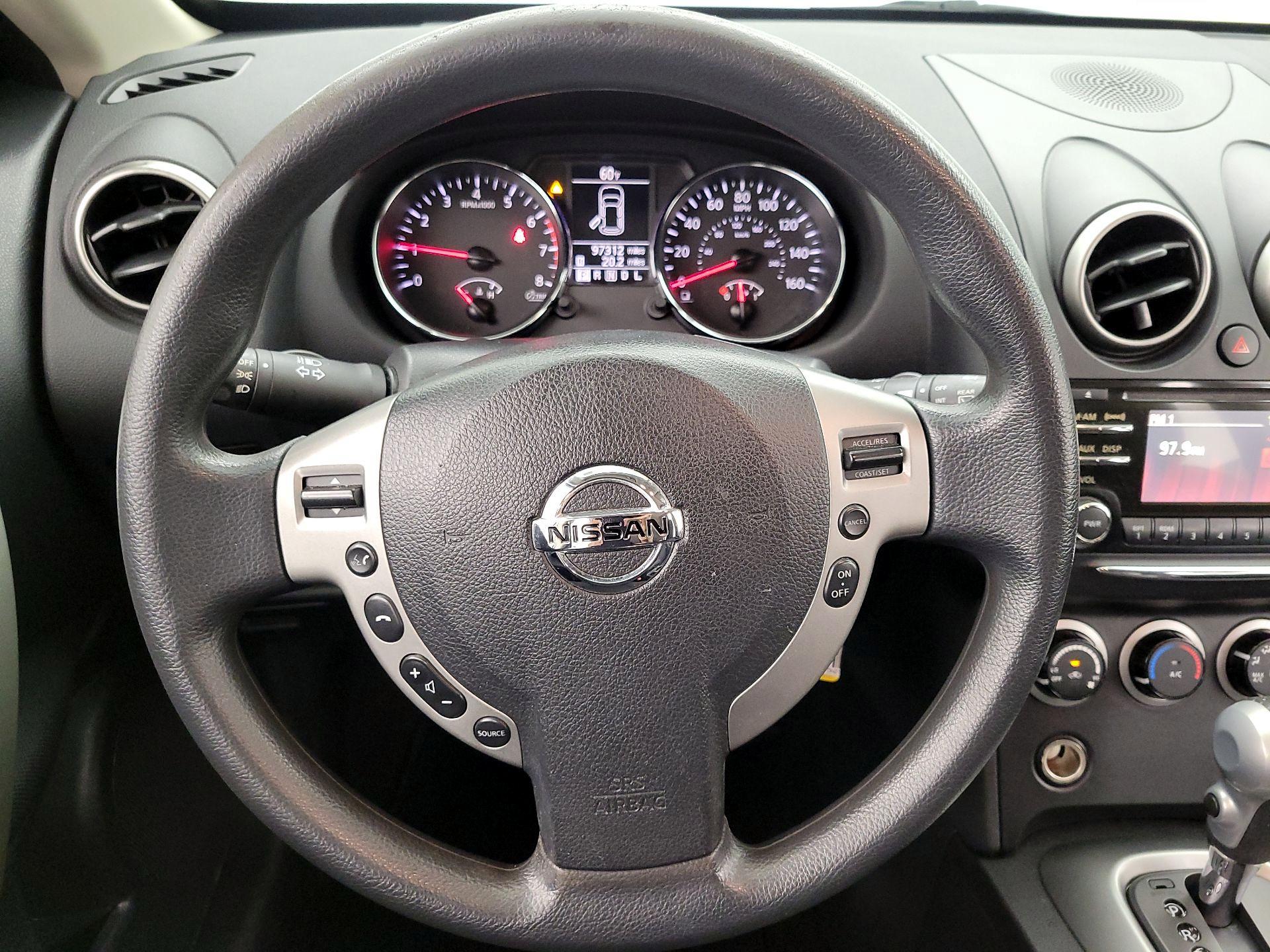 Thumbnail: 2015 Nissan Rogue - 10