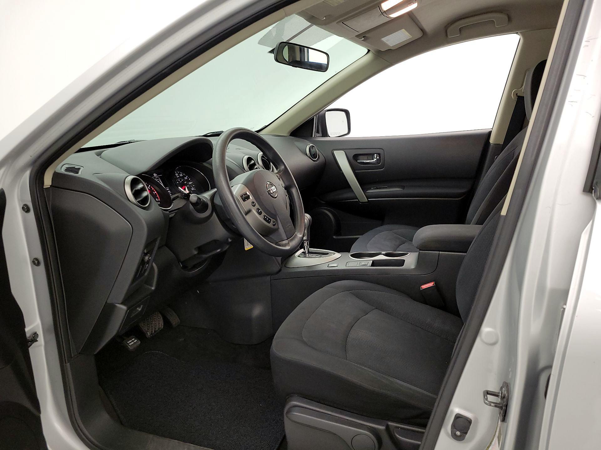 Thumbnail: 2015 Nissan Rogue - 11