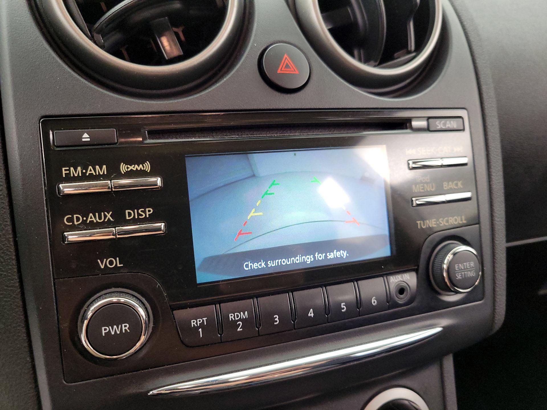 Thumbnail: 2015 Nissan Rogue - 14