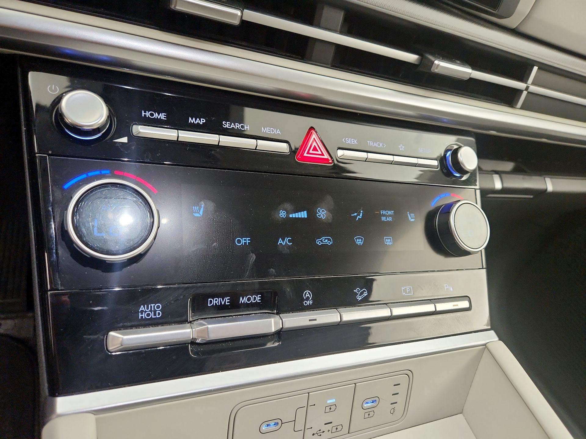 Thumbnail: 2025 Hyundai Santa Fe - 16