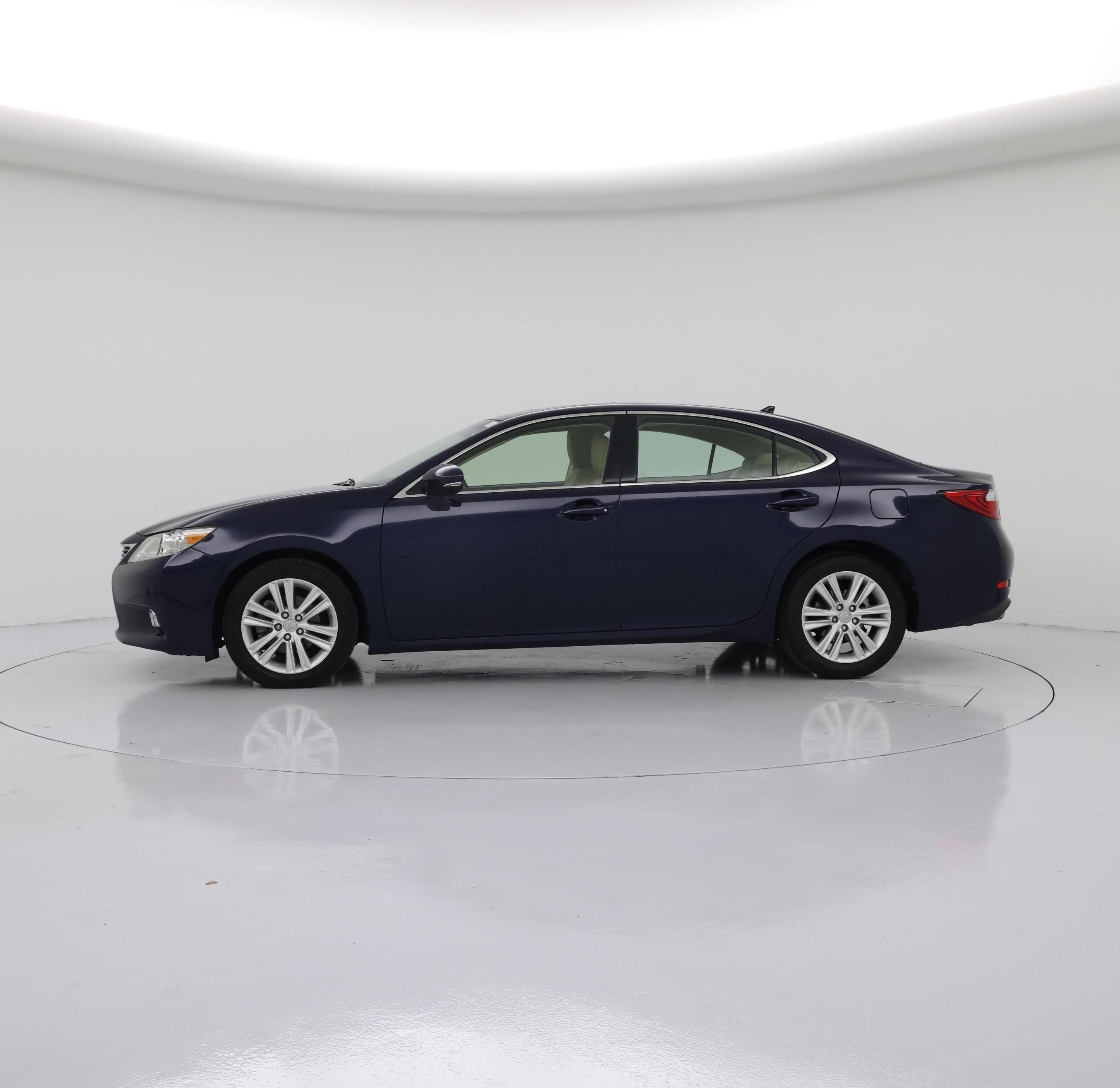 Thumbnail: 2014 Lexus ES - 3