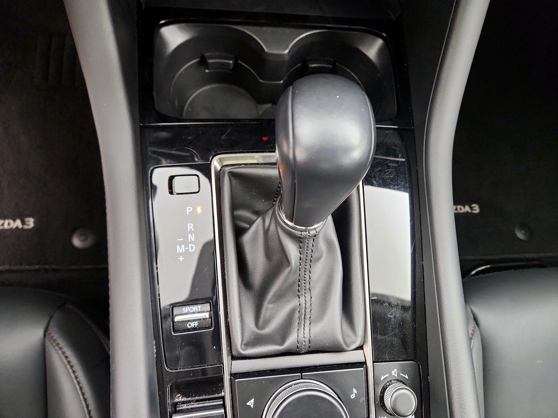 Thumbnail: 2025 Mazda Mazda3 - 17