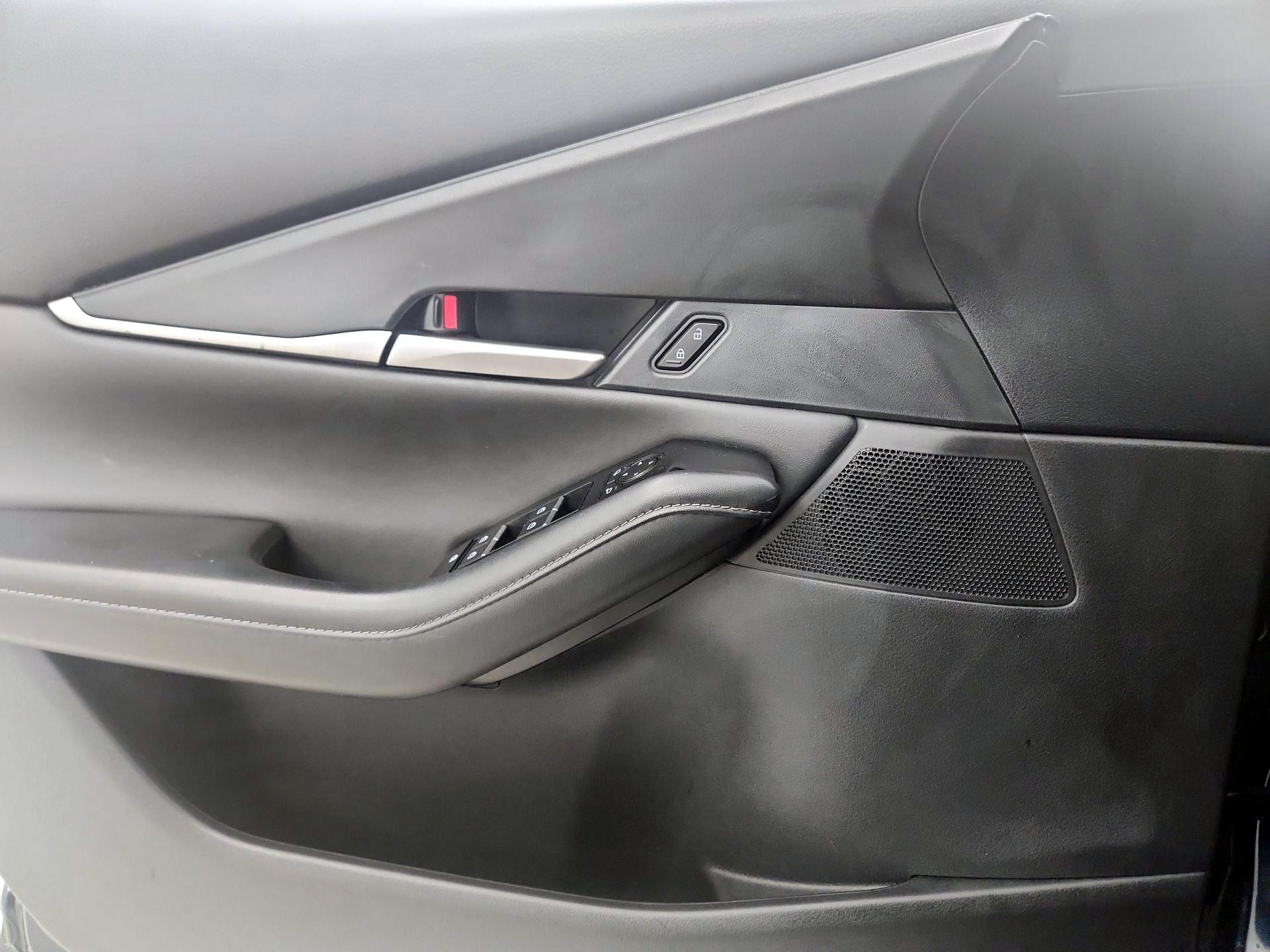 Thumbnail: 2025 Mazda CX-30 - 12