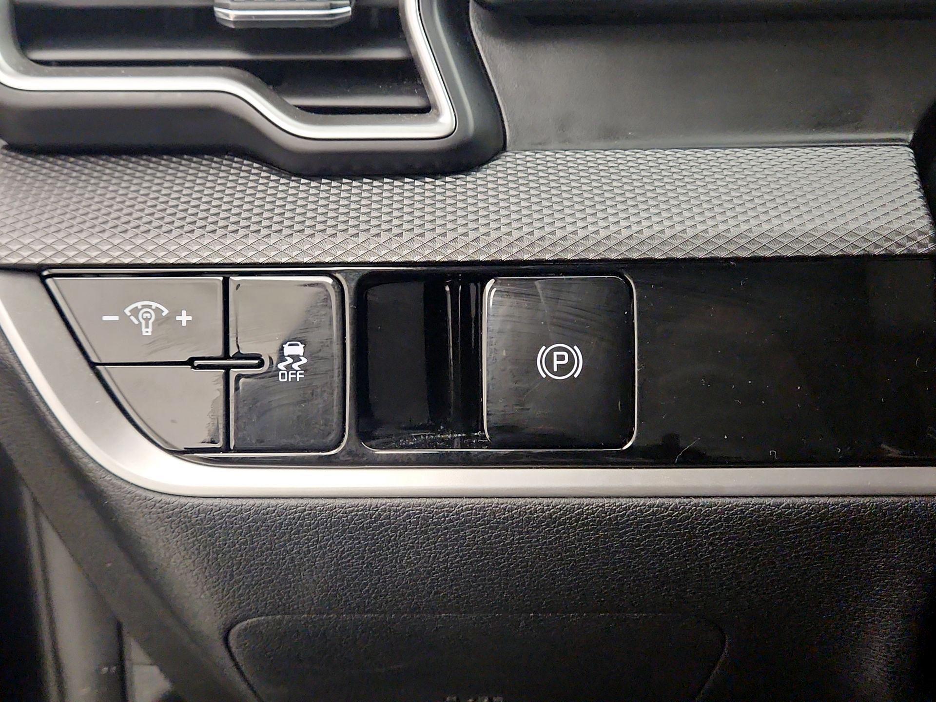 Thumbnail: 2024 Kia Sportage - 13