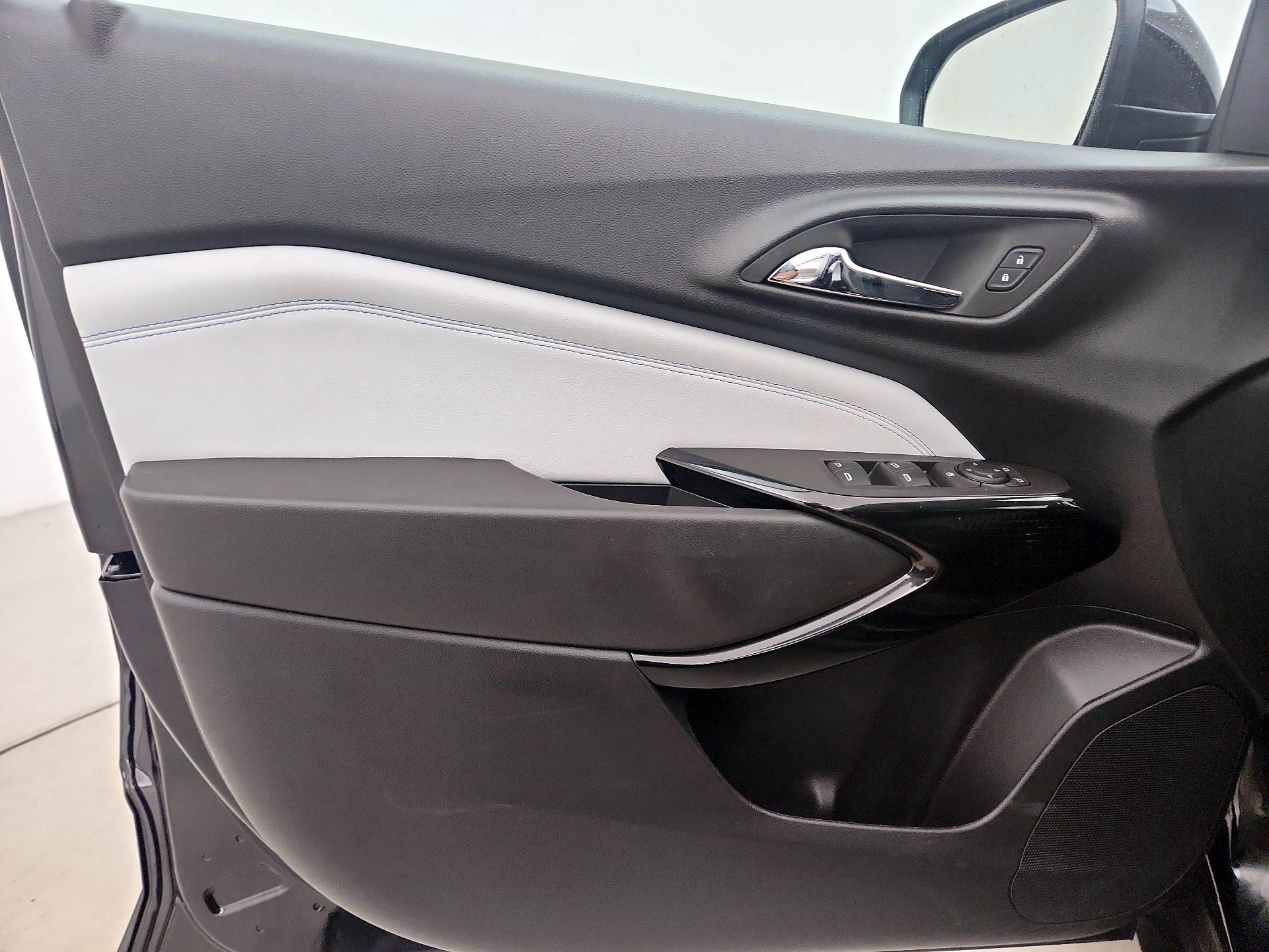 Thumbnail: 2025 Chevrolet Trax - 12