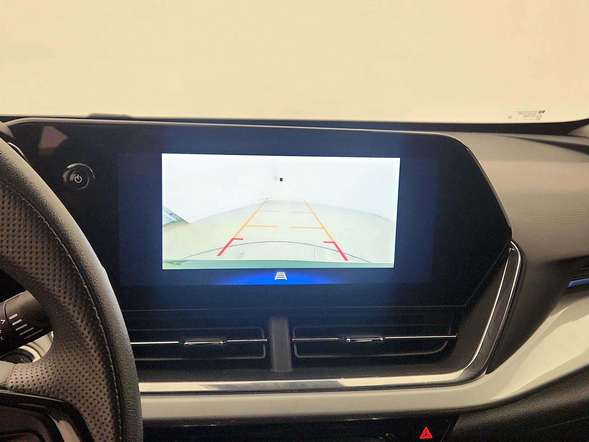 Thumbnail: 2025 Chevrolet Trax - 14