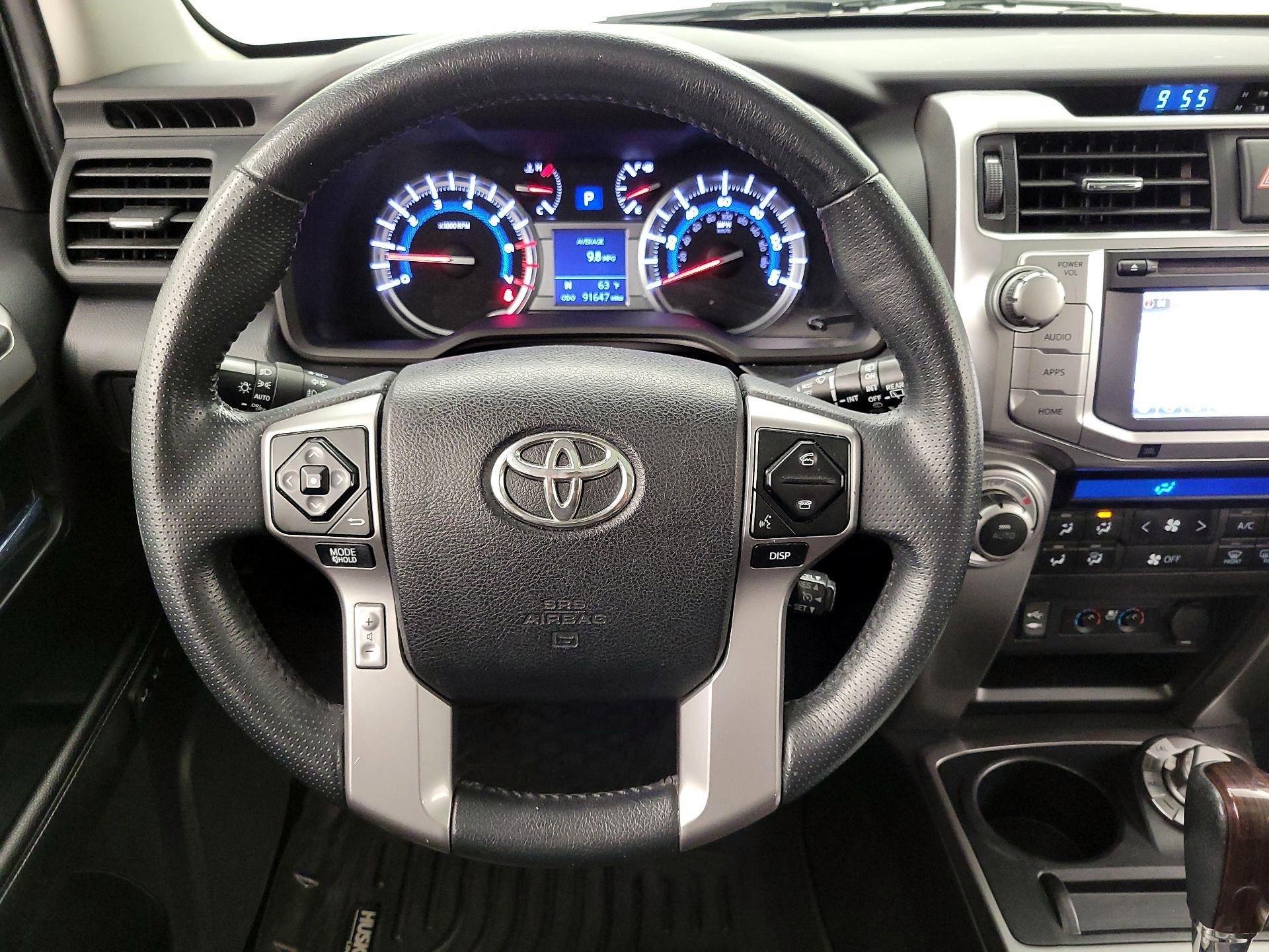 Thumbnail: 2015 Toyota 4Runner - 10