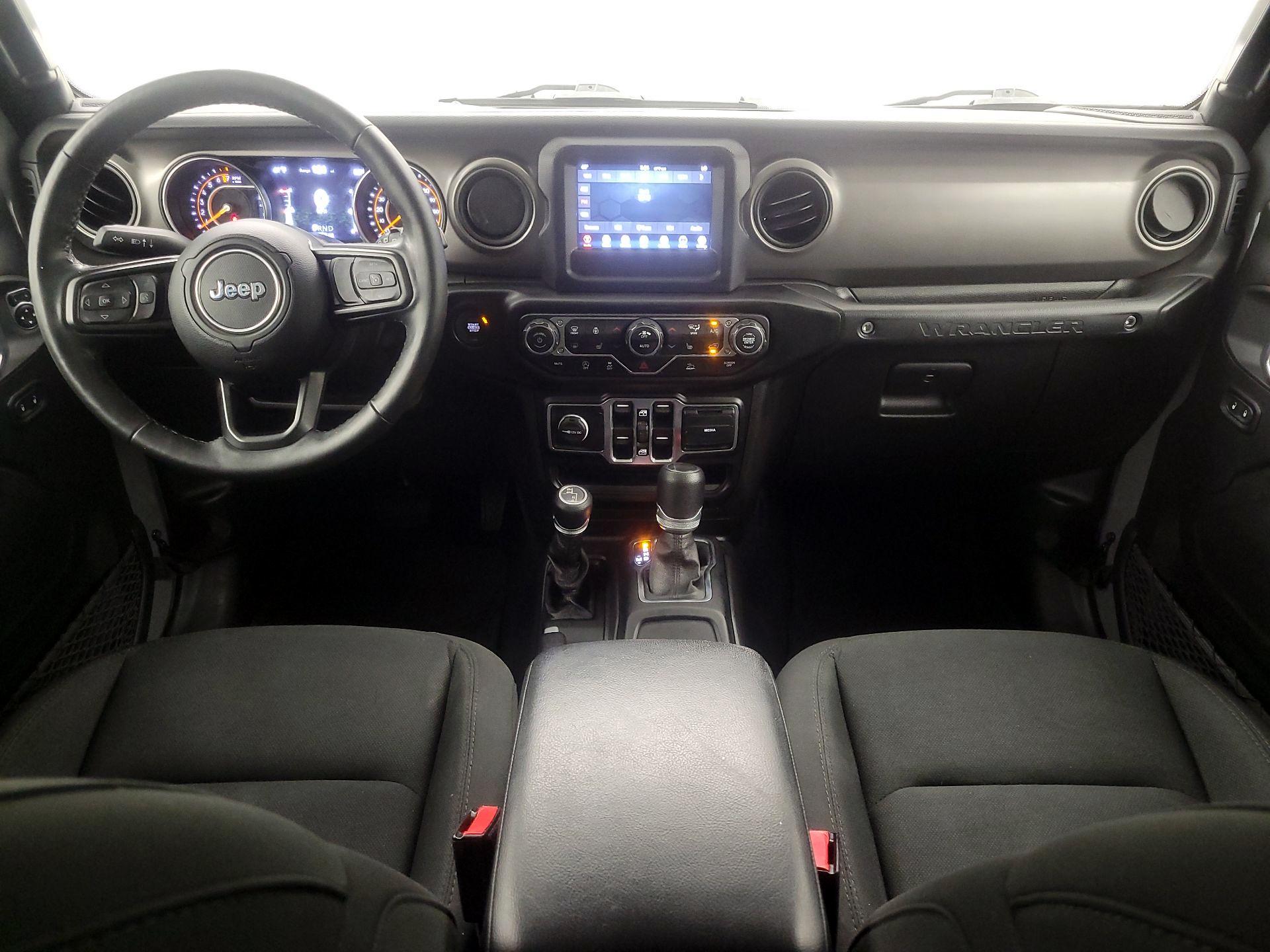 Thumbnail: 2022 Jeep Wrangler - 9