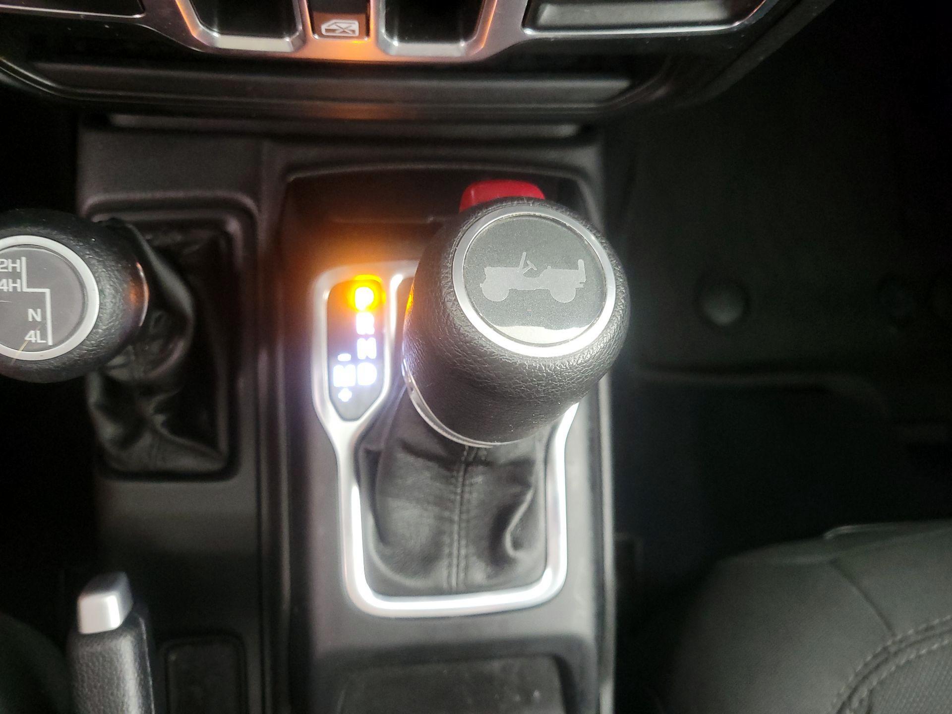 Thumbnail: 2022 Jeep Wrangler - 17