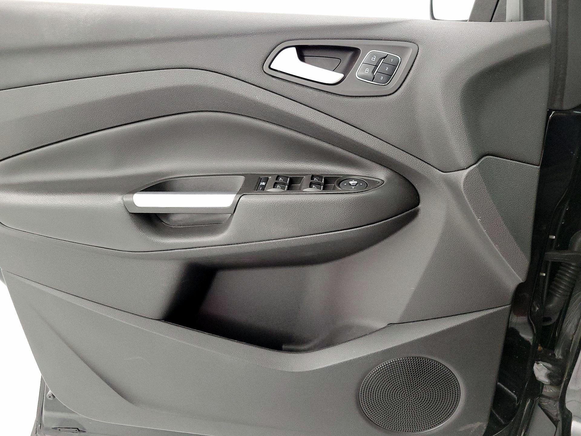 Thumbnail: 2014 Ford Escape - 12