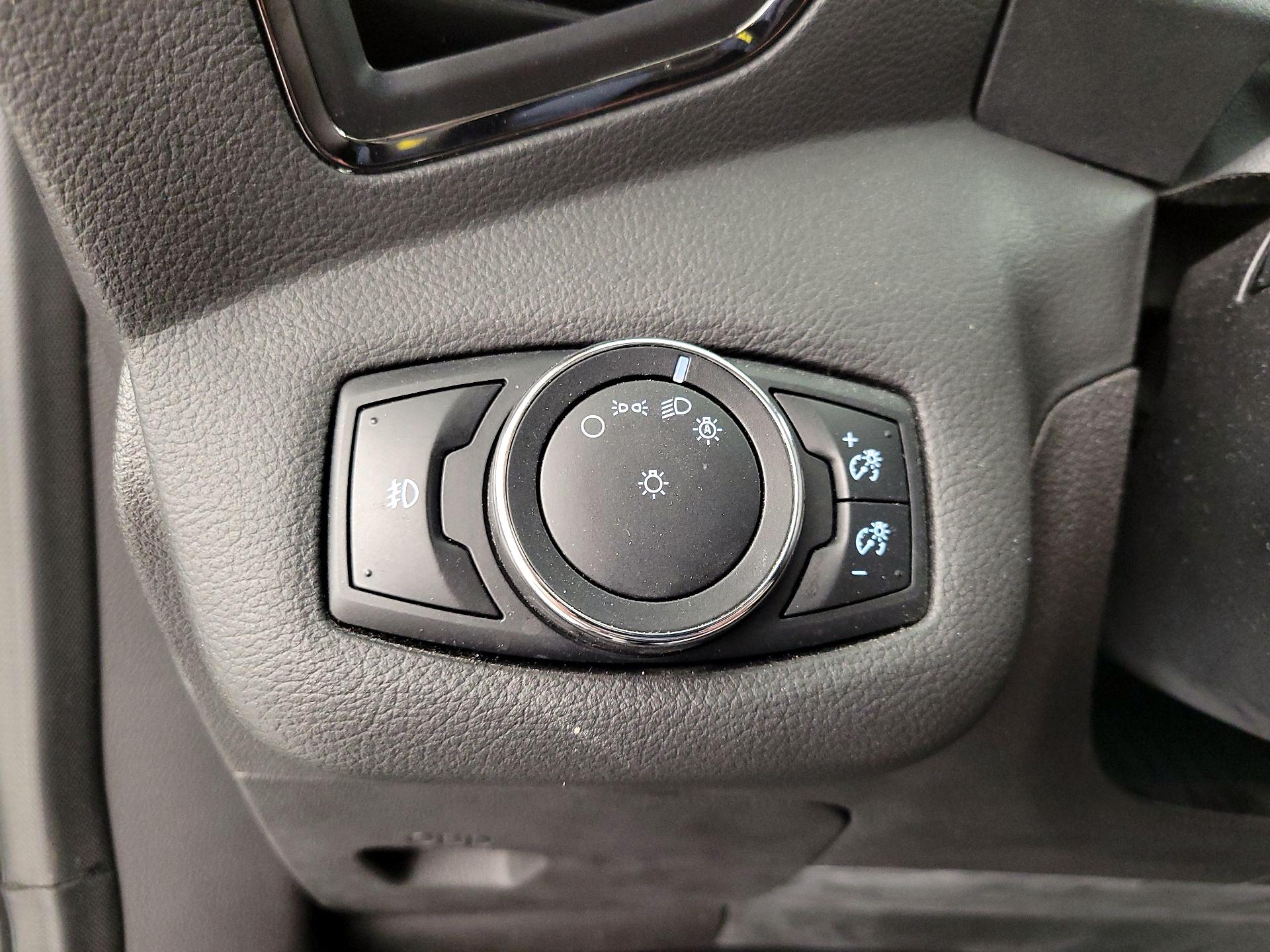 Thumbnail: 2014 Ford Escape - 13