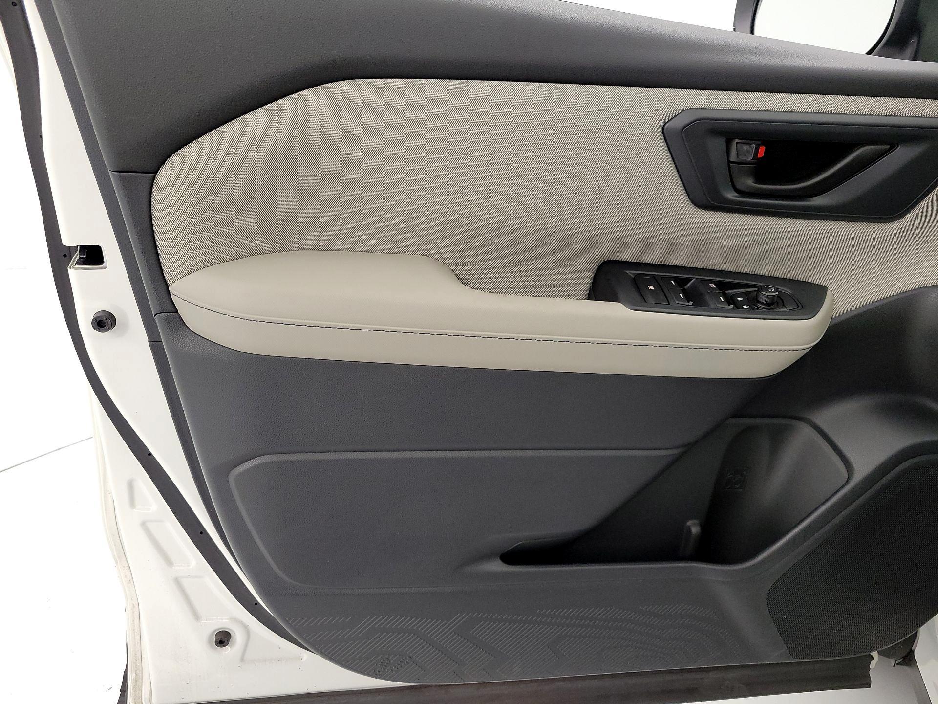 Thumbnail: 2025 Subaru Forester - 12