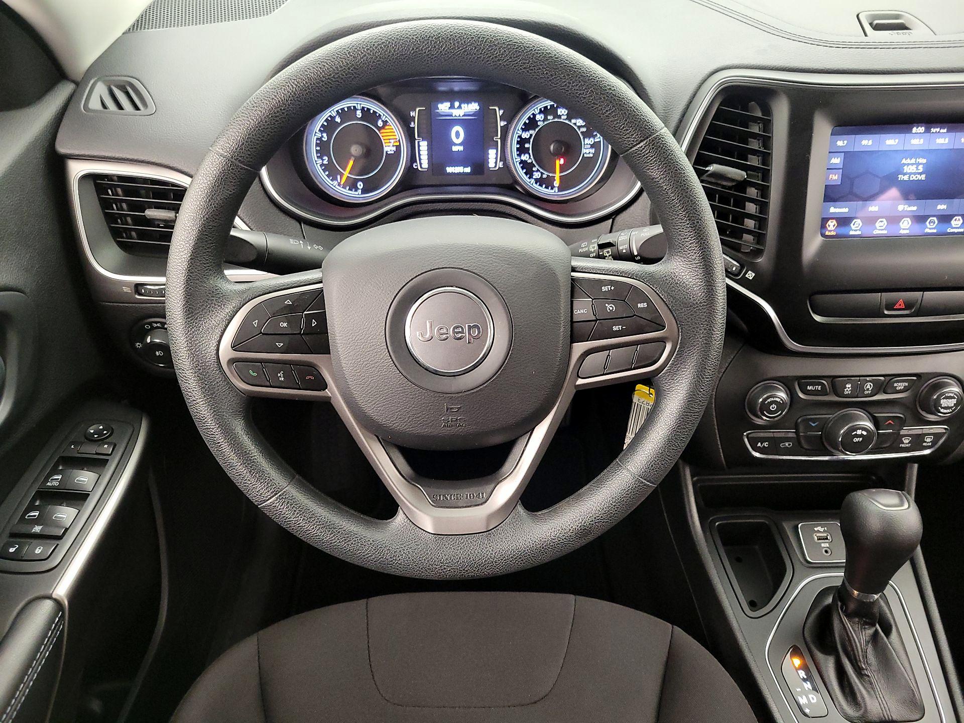 Thumbnail: 2019 Jeep Cherokee - 10