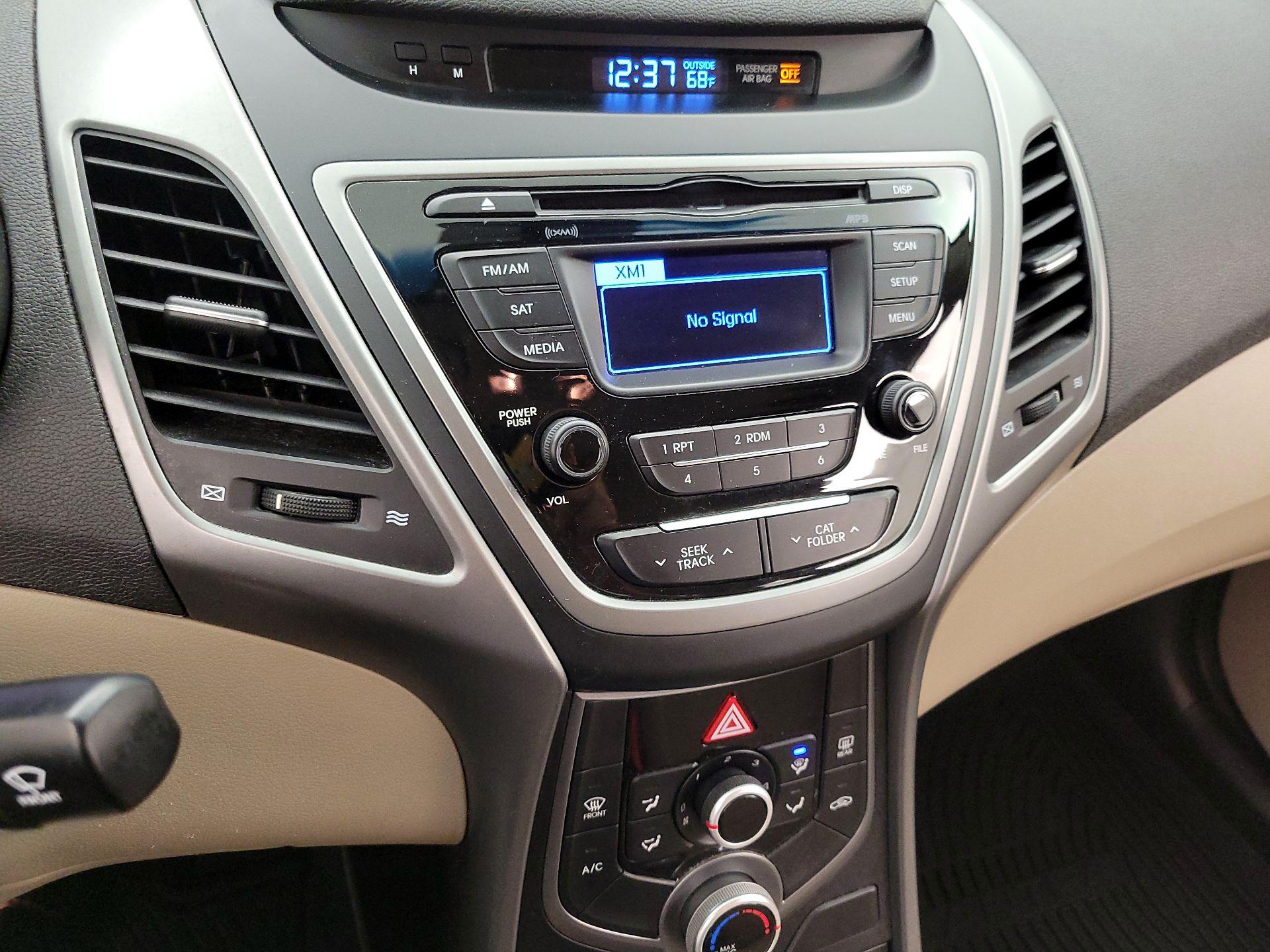 Thumbnail: 2016 Hyundai Elantra - 14