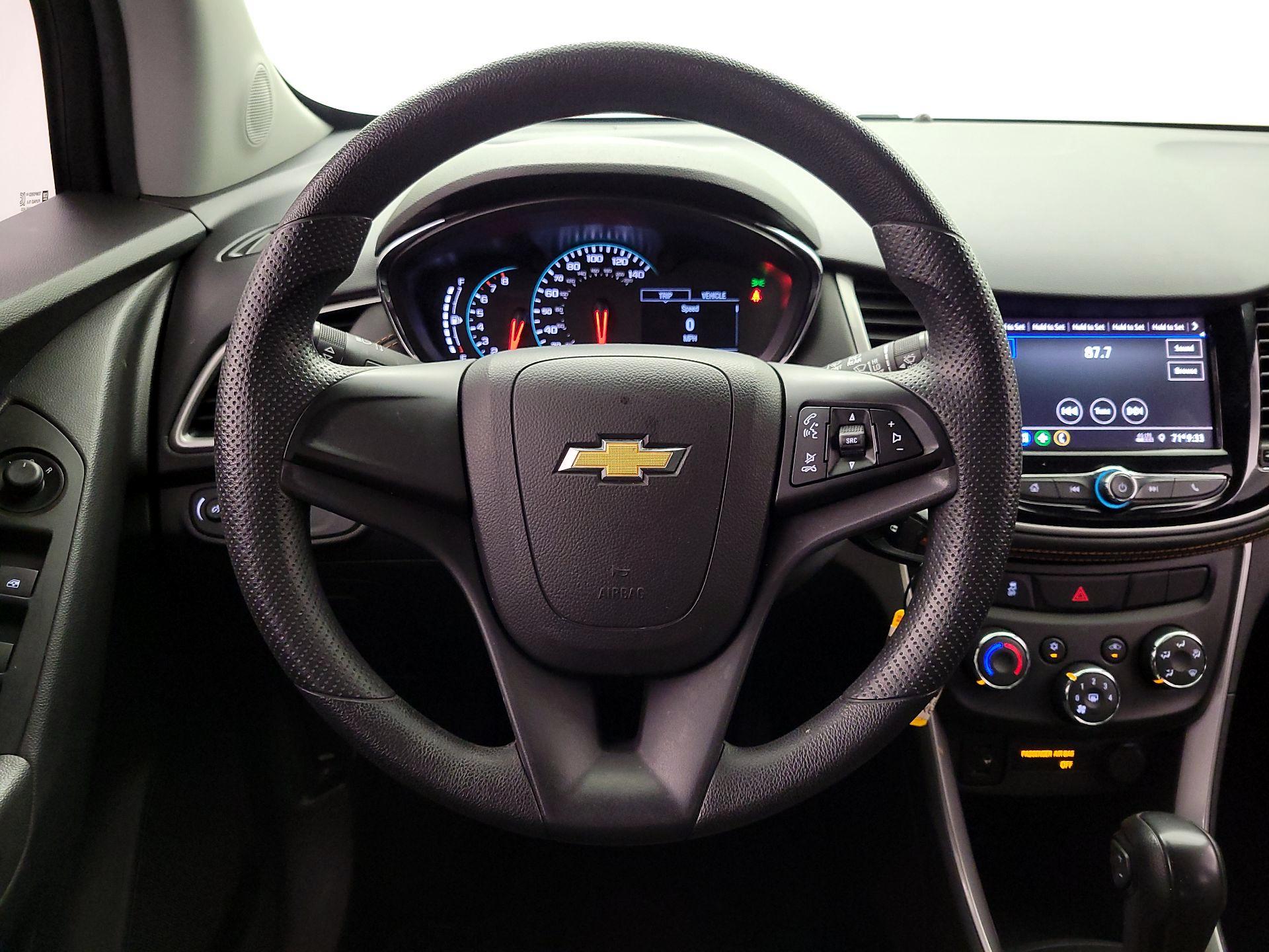 Thumbnail: 2021 Chevrolet Trax - 10