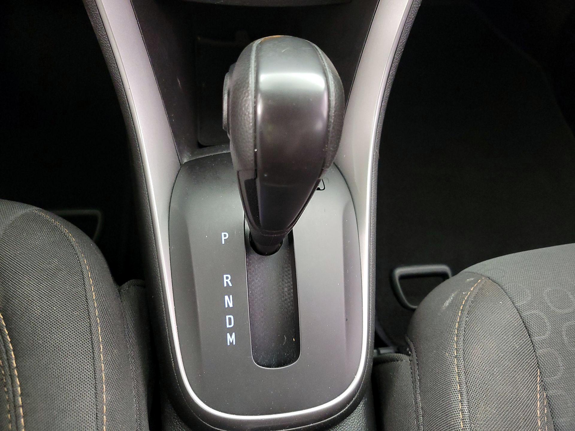 Thumbnail: 2021 Chevrolet Trax - 17