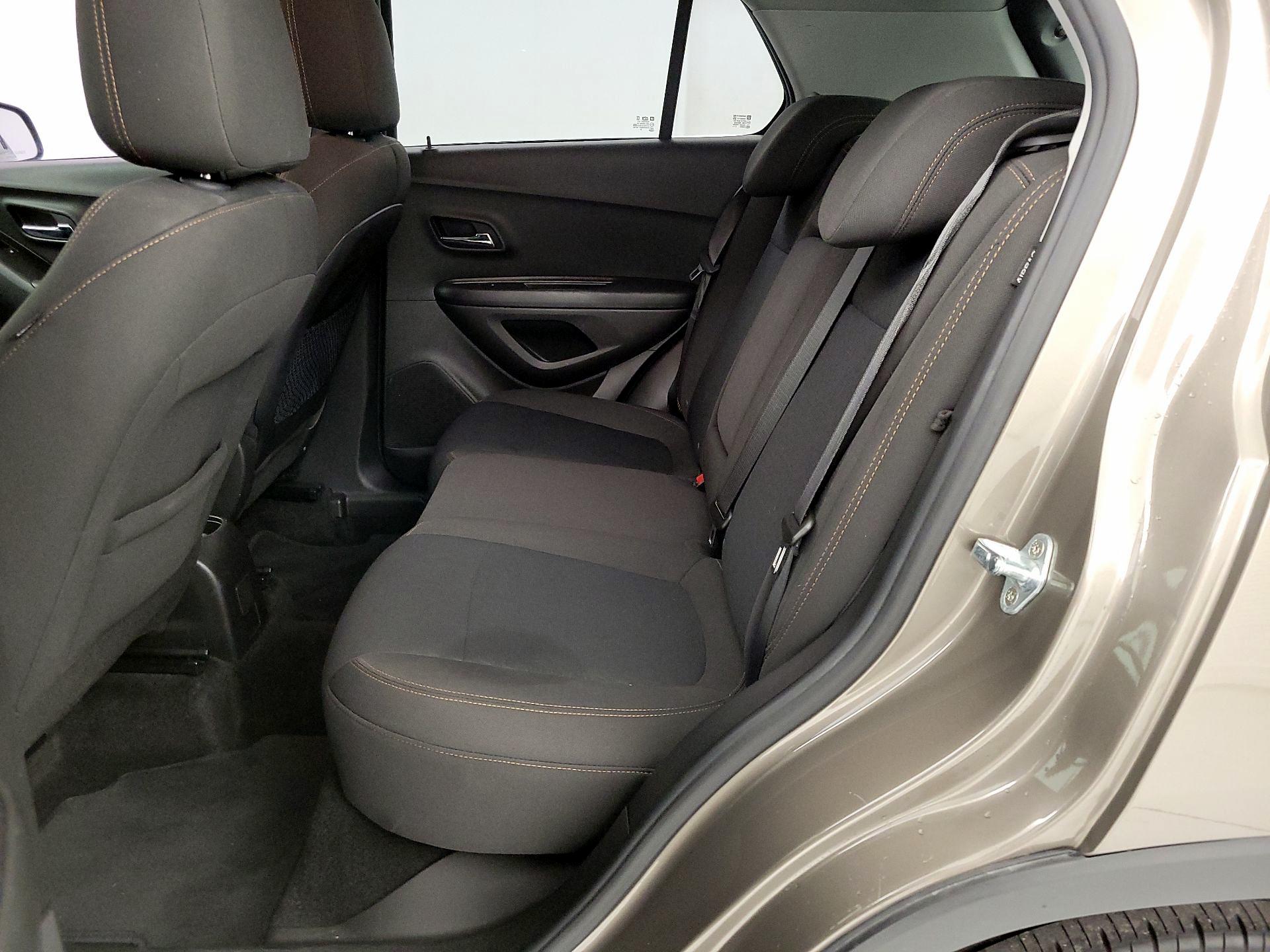 Thumbnail: 2021 Chevrolet Trax - 19