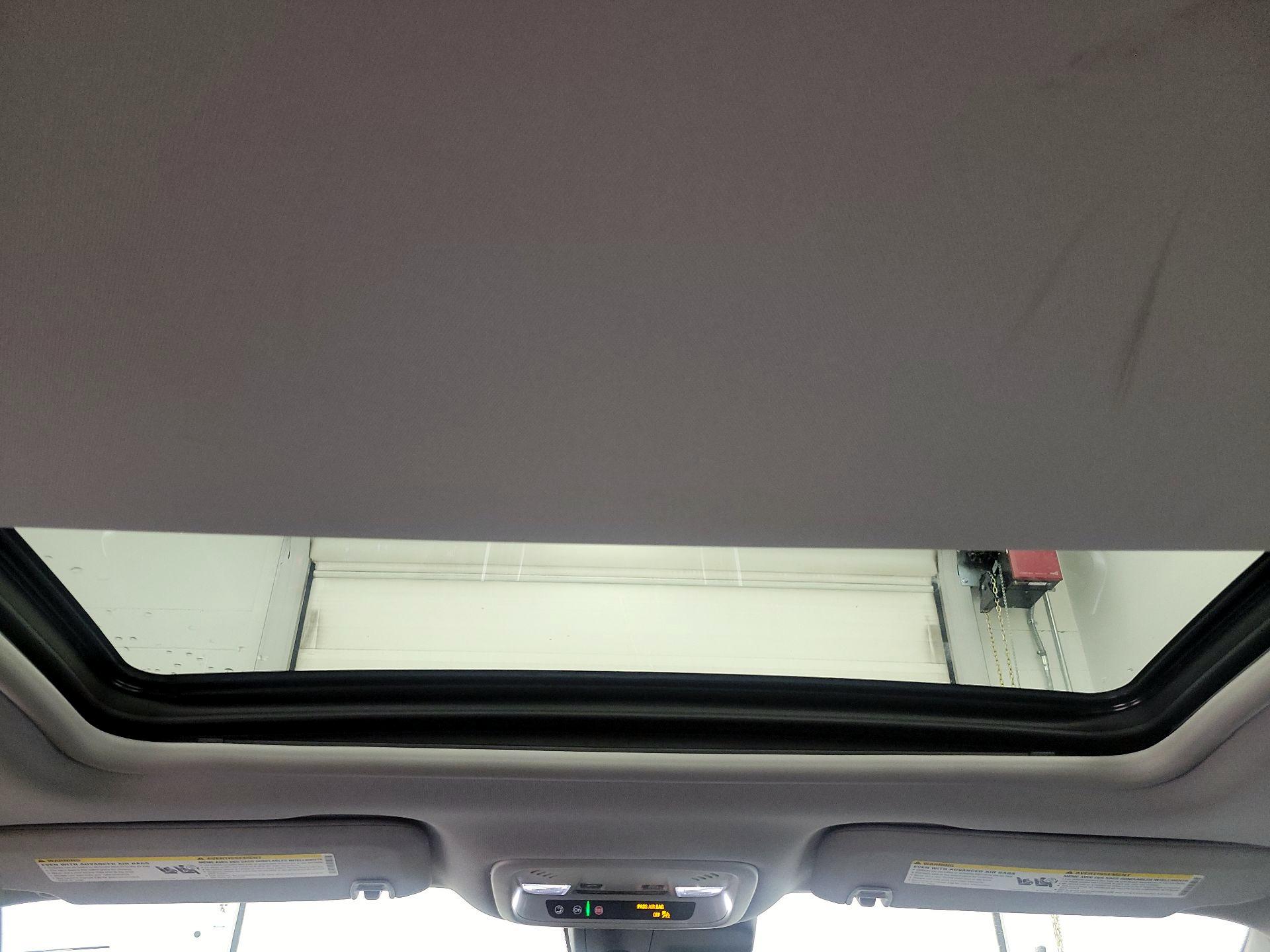 Thumbnail: 2024 Chevrolet Malibu - 19