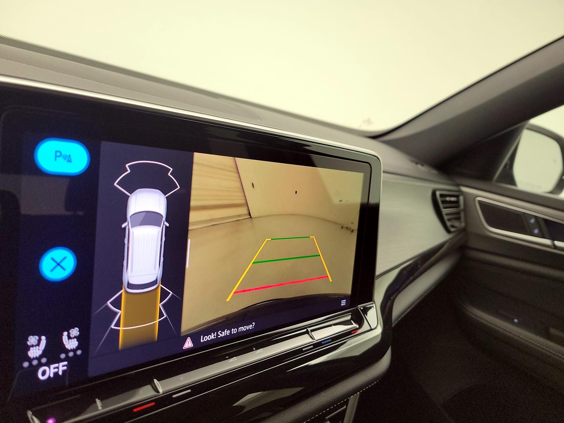 Thumbnail: 2025 Volkswagen Atlas - 14