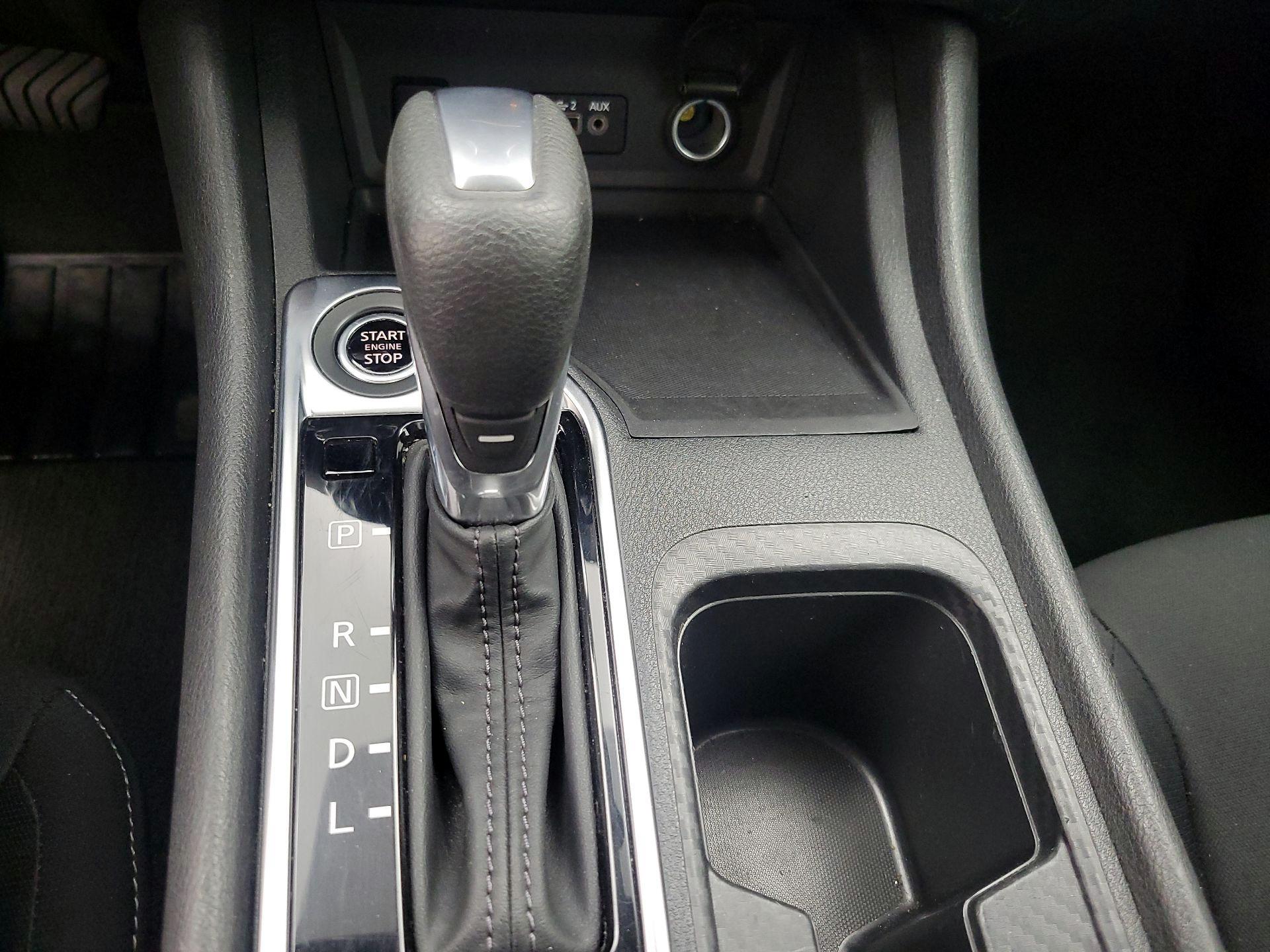 Thumbnail: 2024 Nissan Sentra - 17