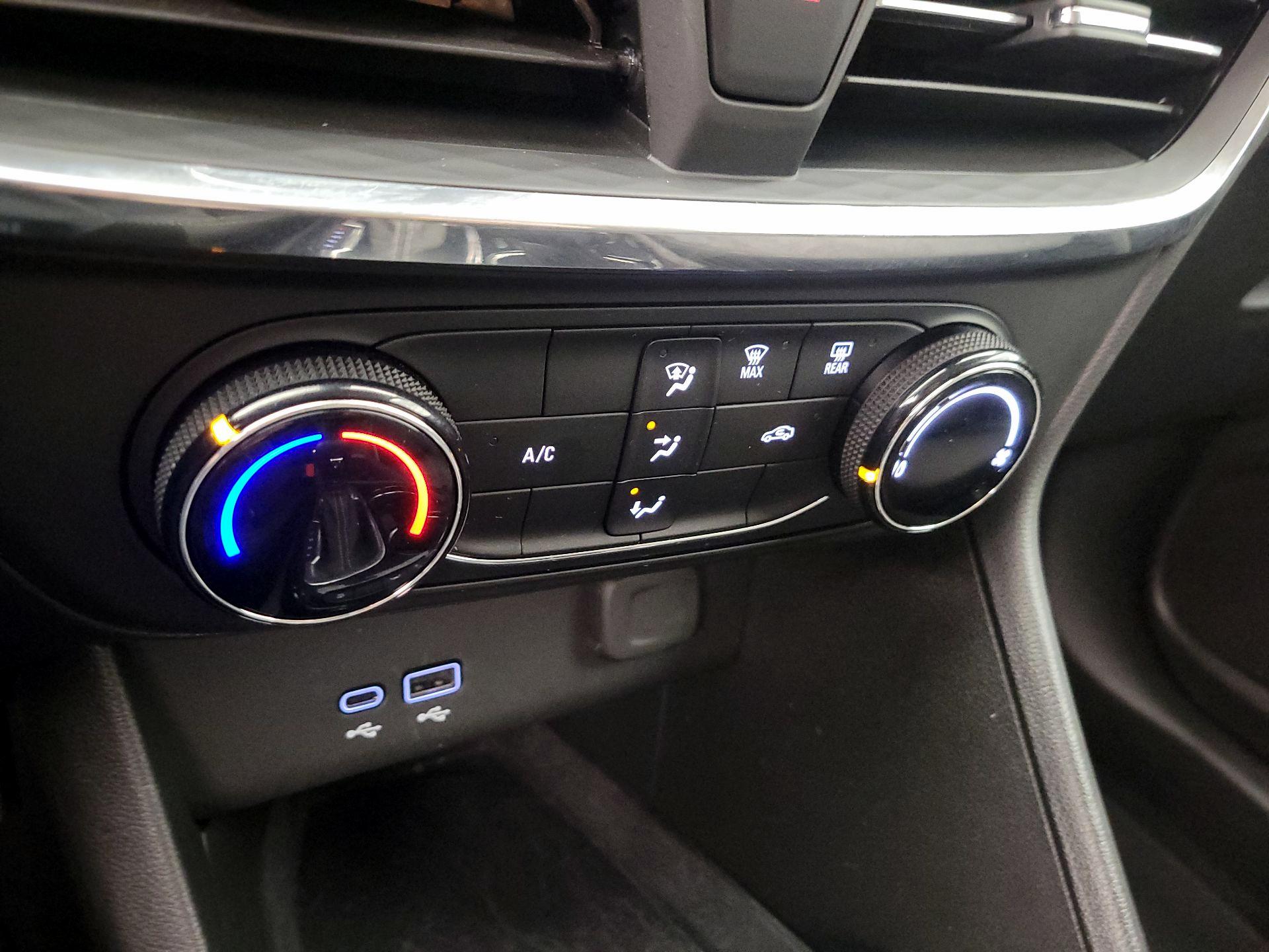 Thumbnail: 2025 Buick Encore GX - 16