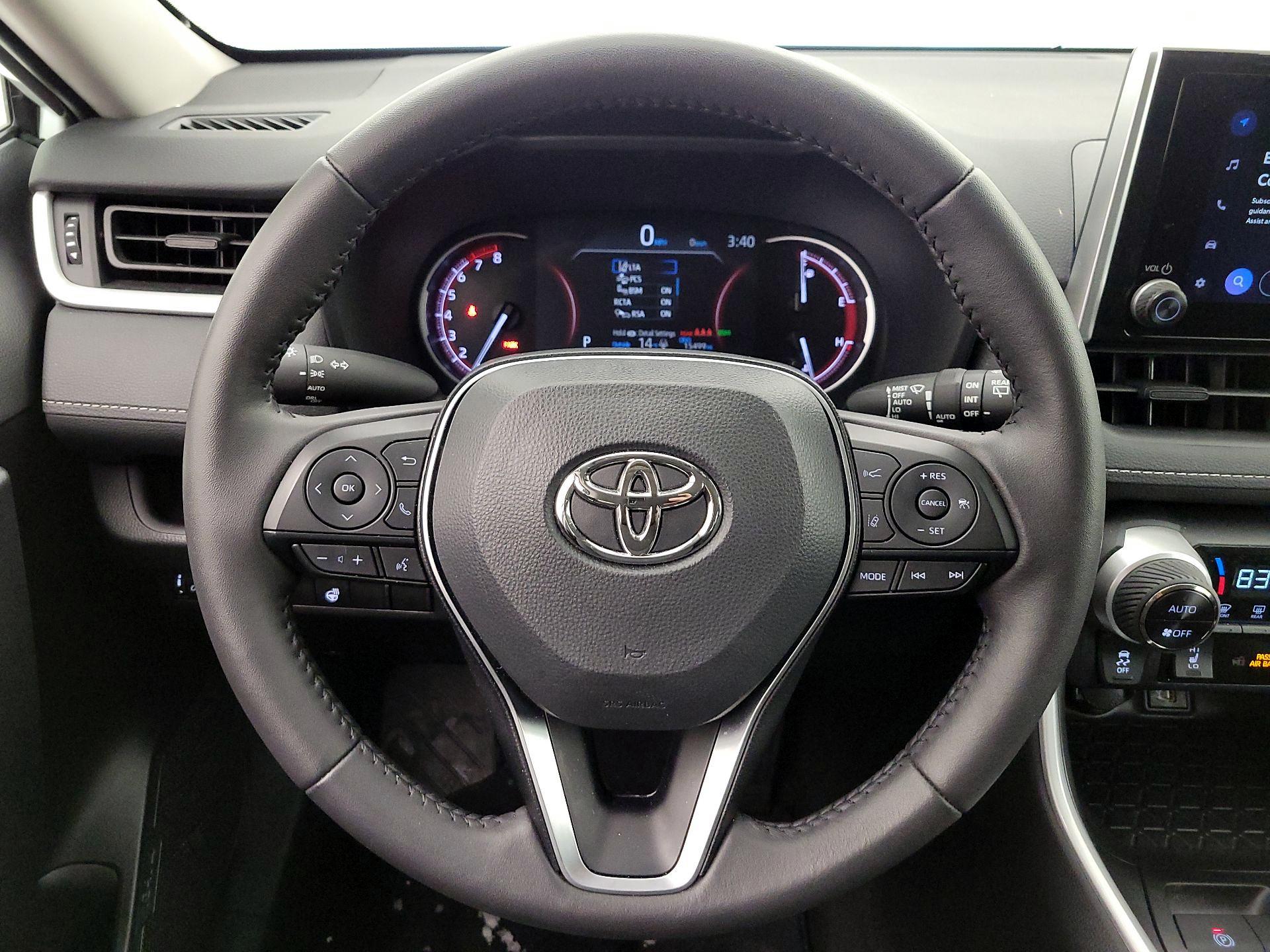 Thumbnail: 2025 Toyota RAV4 - 10