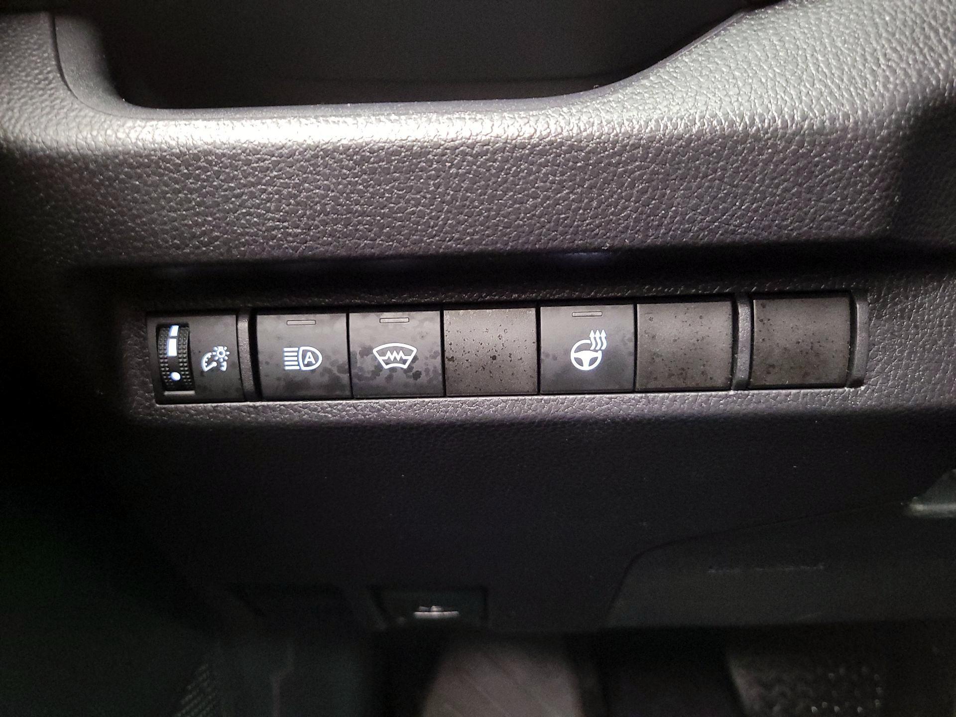 Thumbnail: 2025 Toyota RAV4 - 13