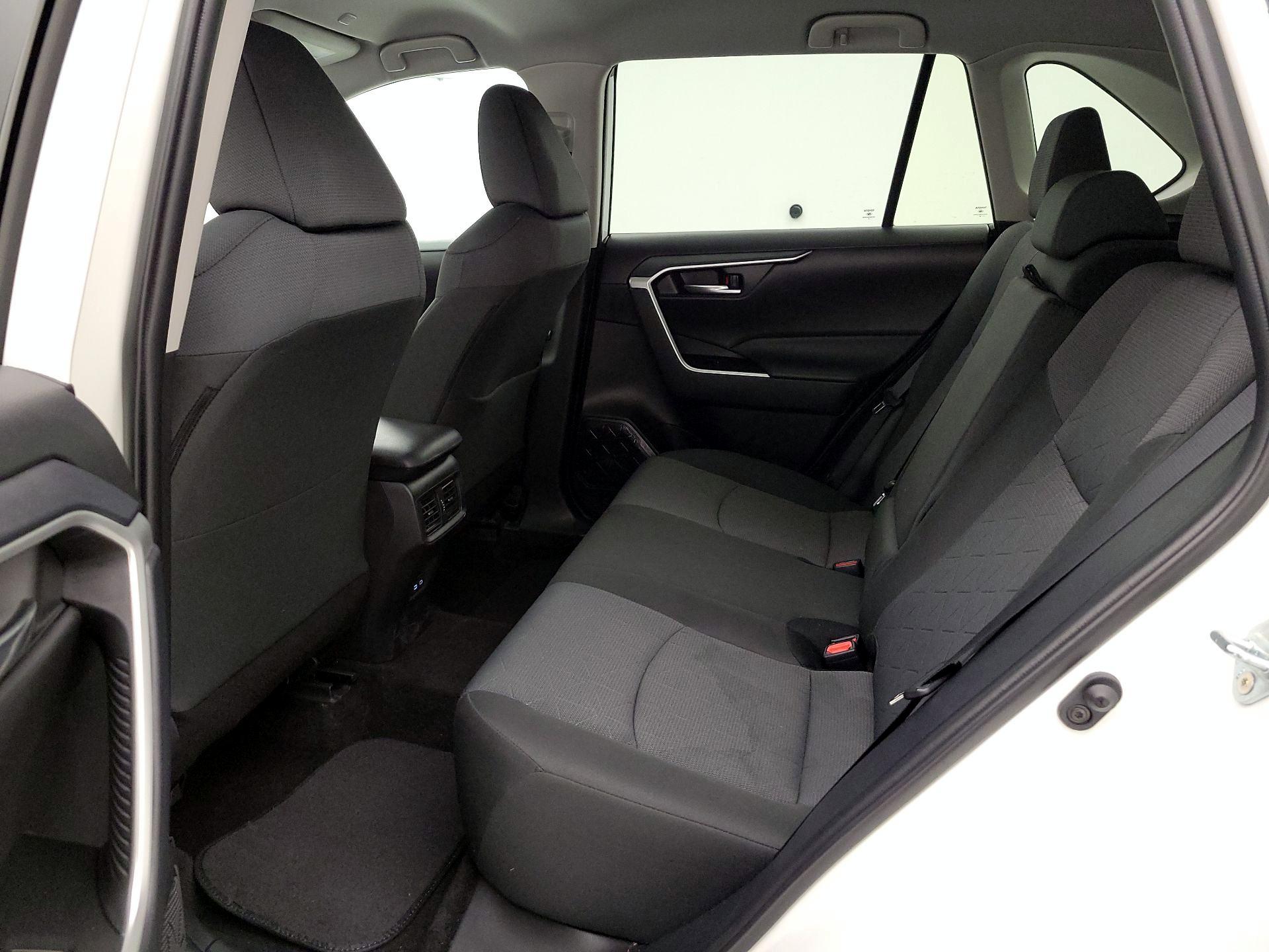 Thumbnail: 2025 Toyota RAV4 - 20