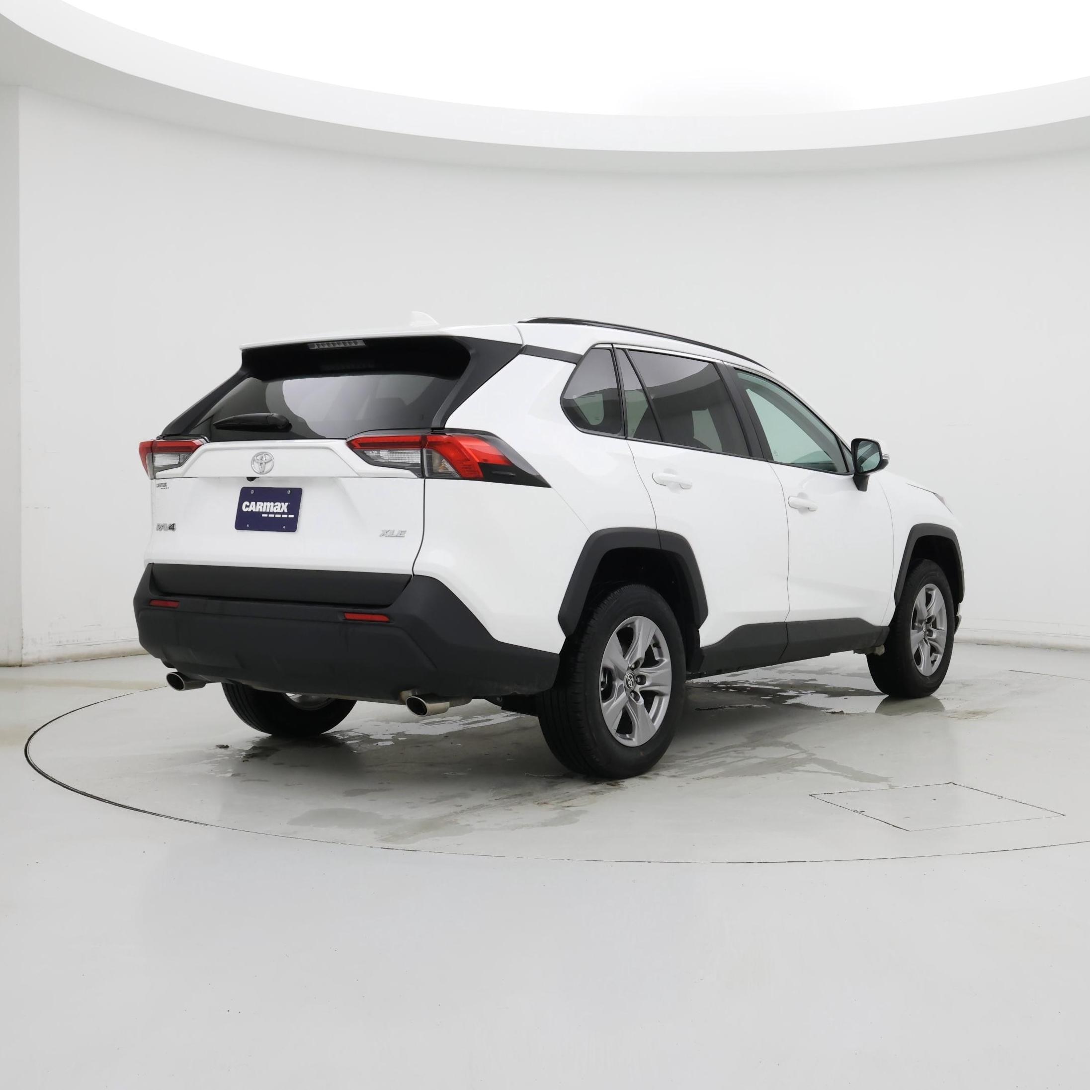 Thumbnail: 2025 Toyota RAV4 - 8