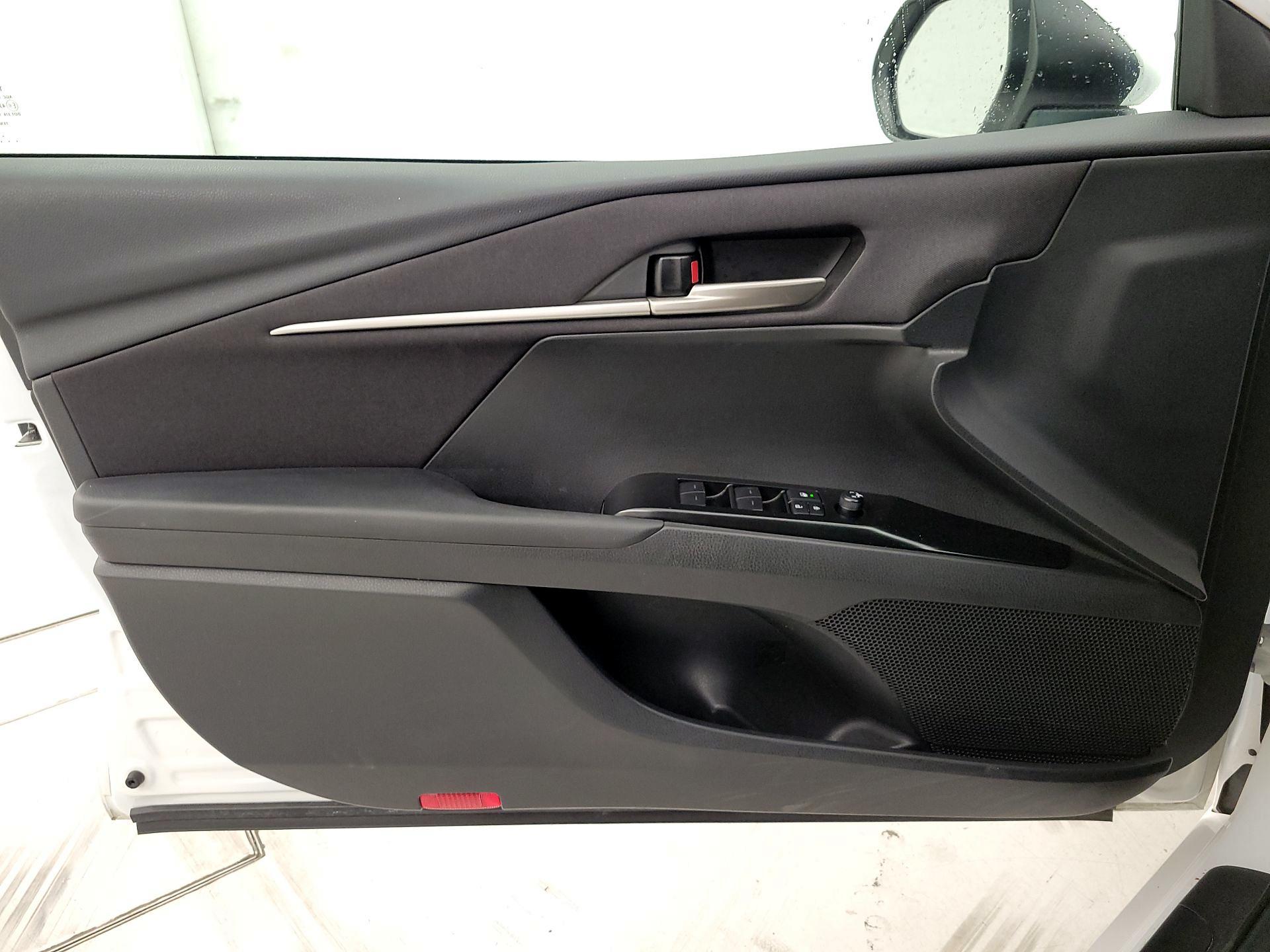 Thumbnail: 2025 Toyota Camry - 12