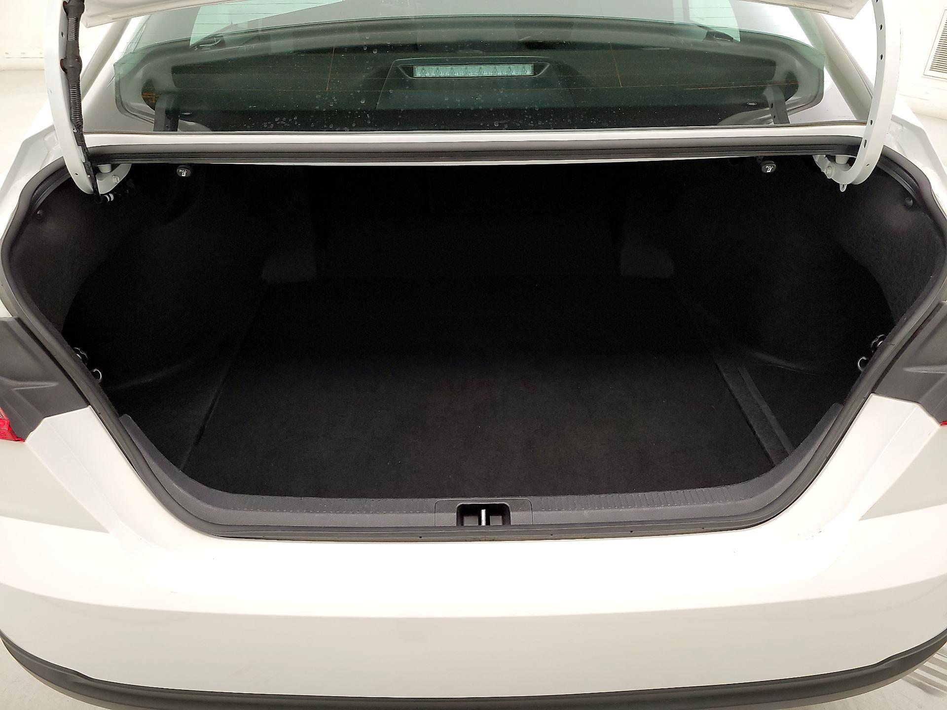 Thumbnail: 2025 Toyota Camry - 20