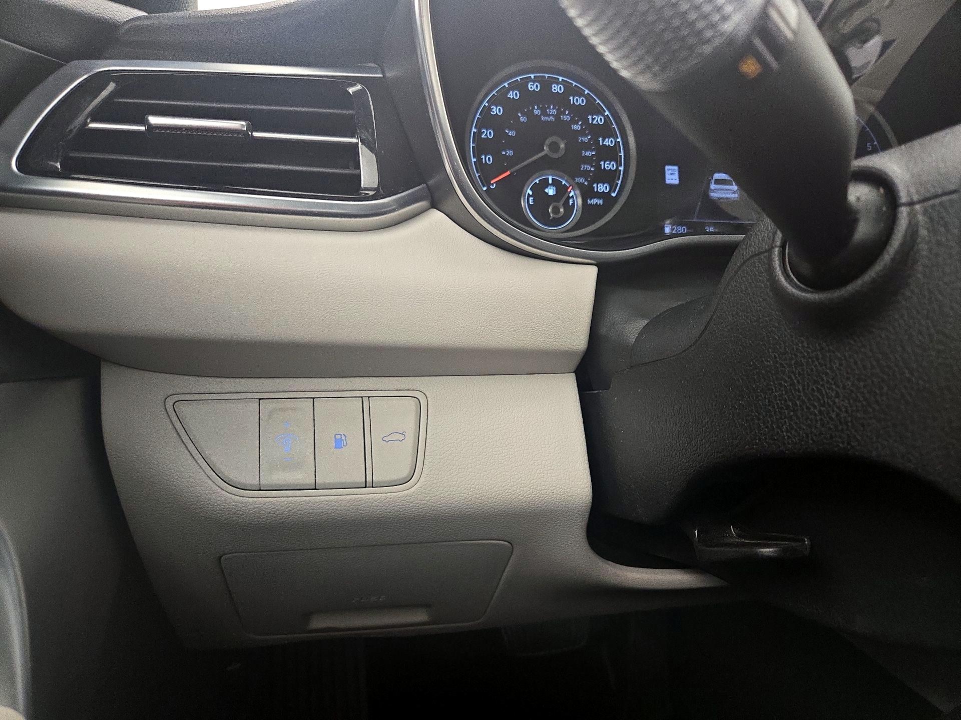 Thumbnail: 2025 Genesis G70 - 13