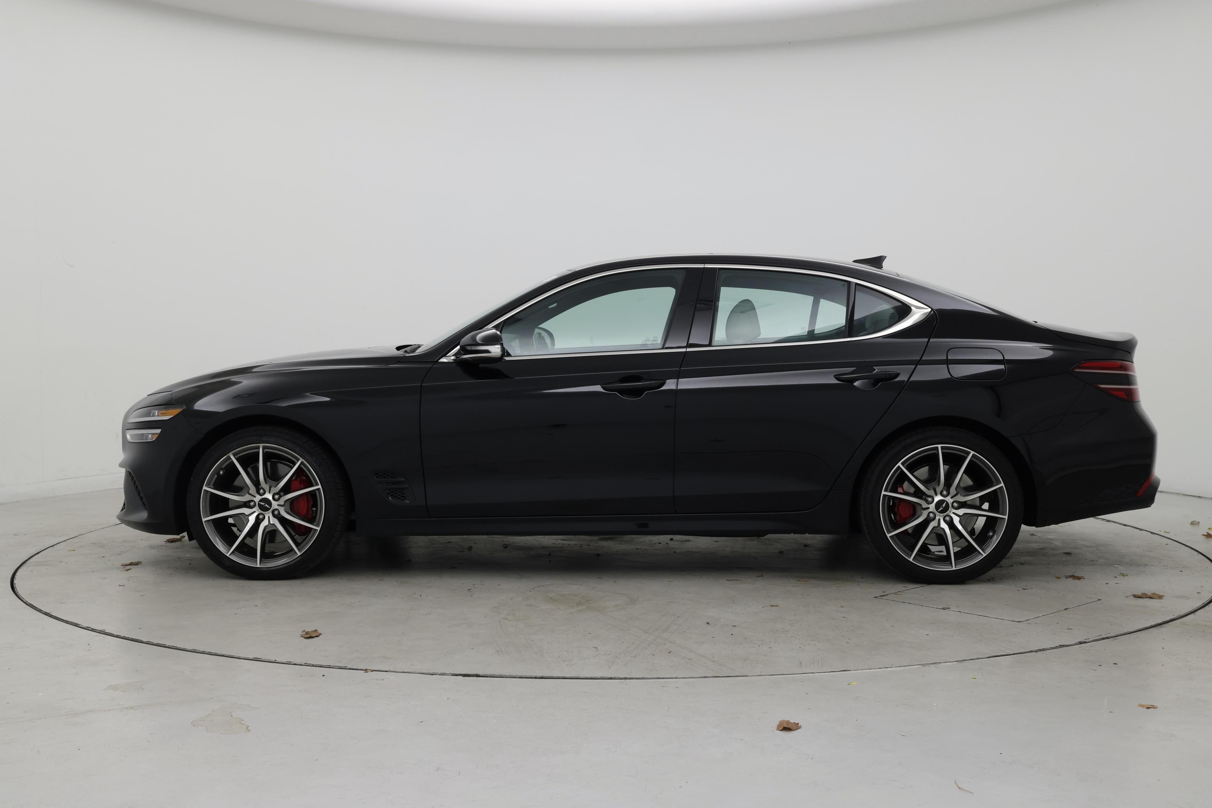 Thumbnail: 2025 Genesis G70 - 3