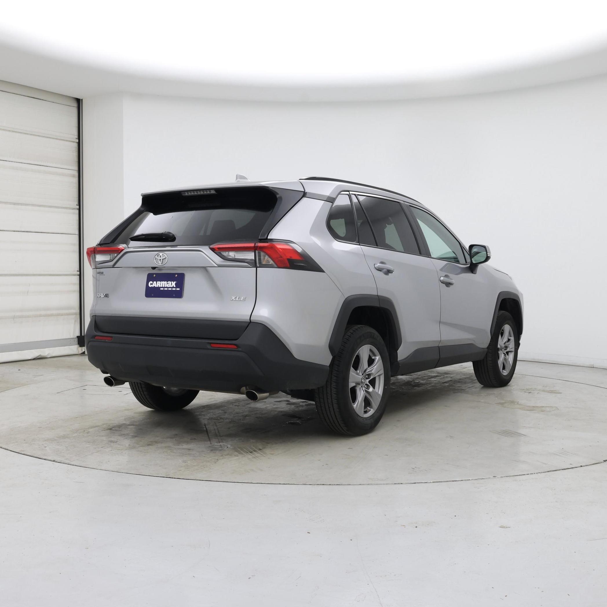 Thumbnail: 2025 Toyota RAV4 - 8