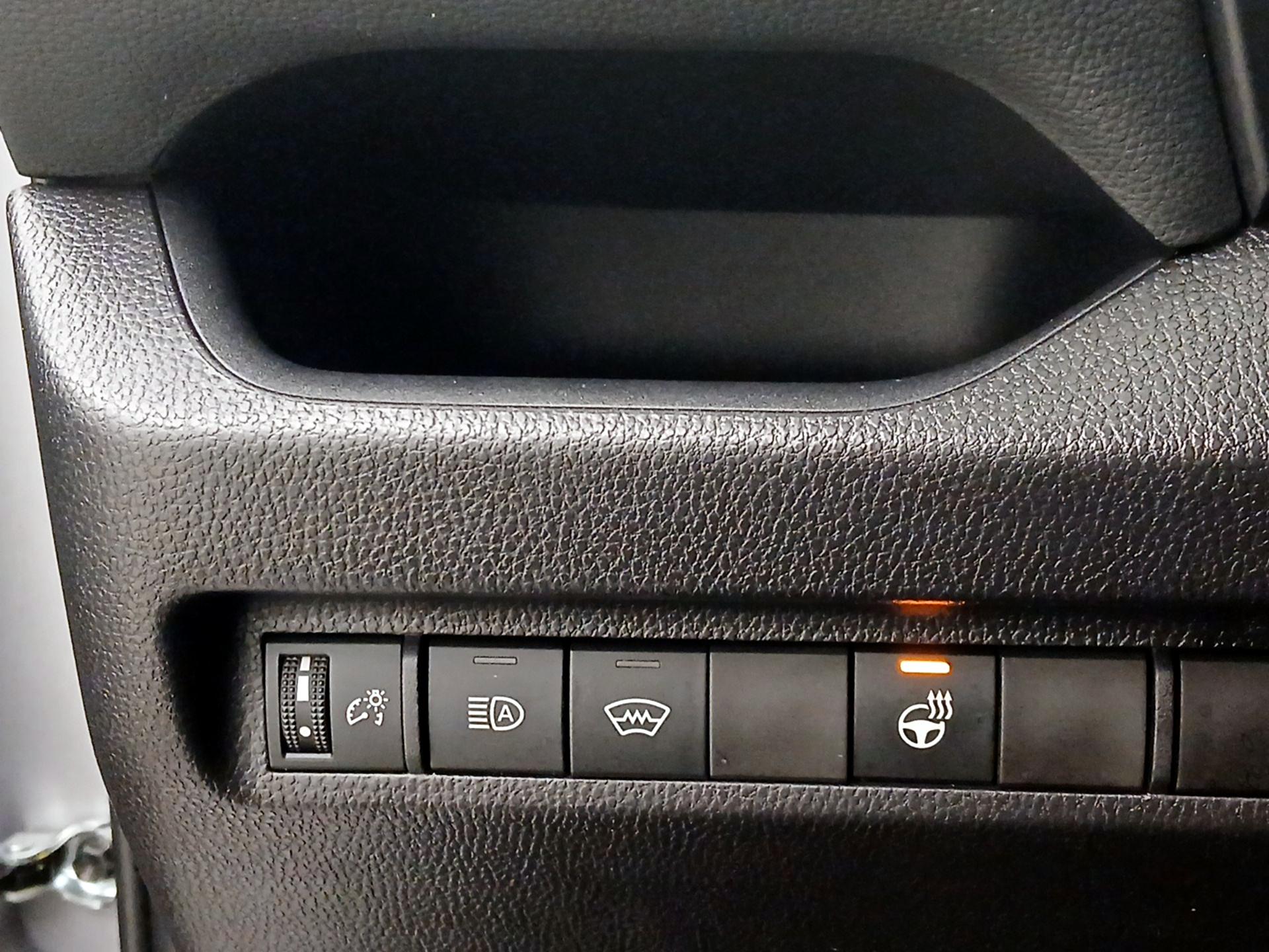 Thumbnail: 2025 Toyota RAV4 - 13