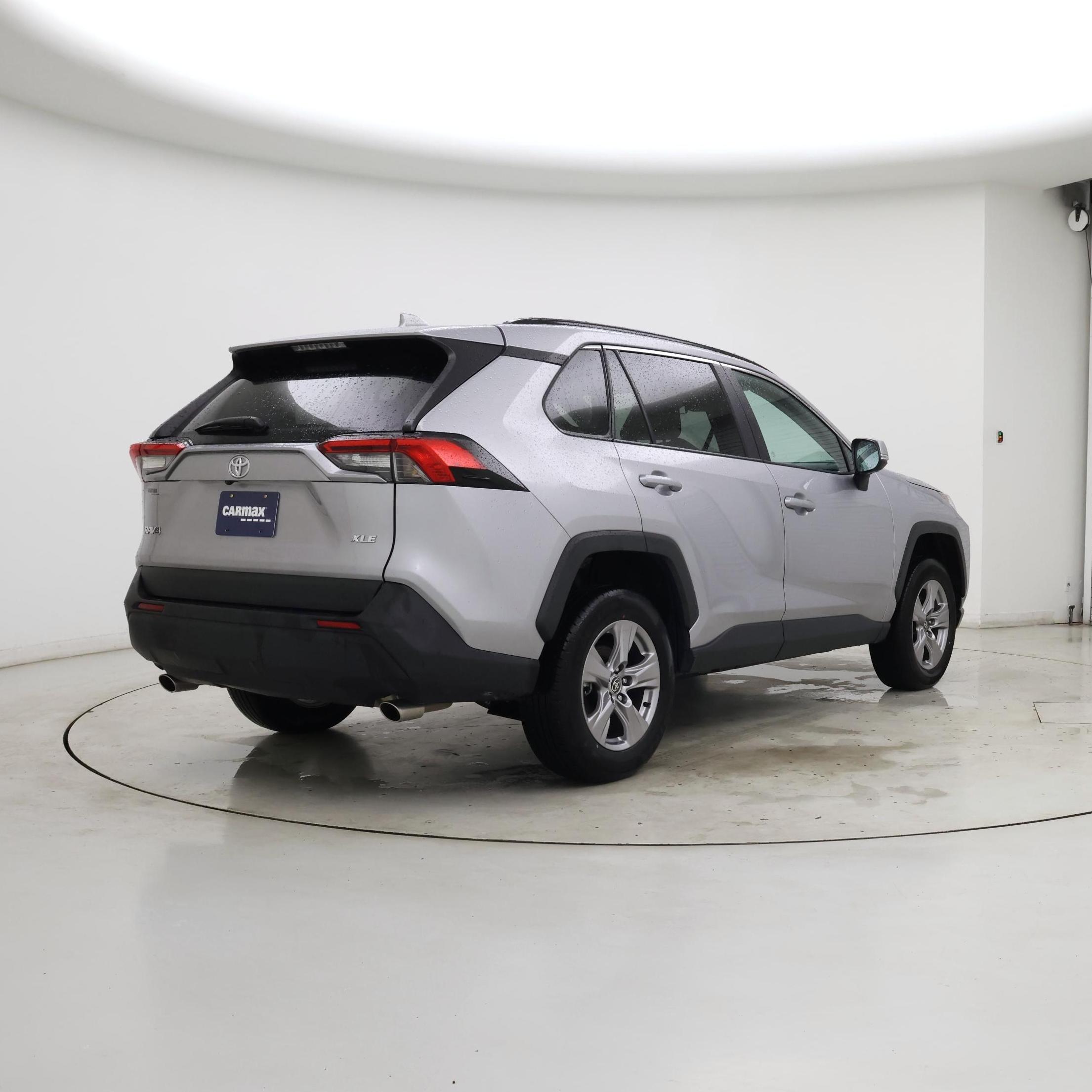 Thumbnail: 2025 Toyota RAV4 - 8