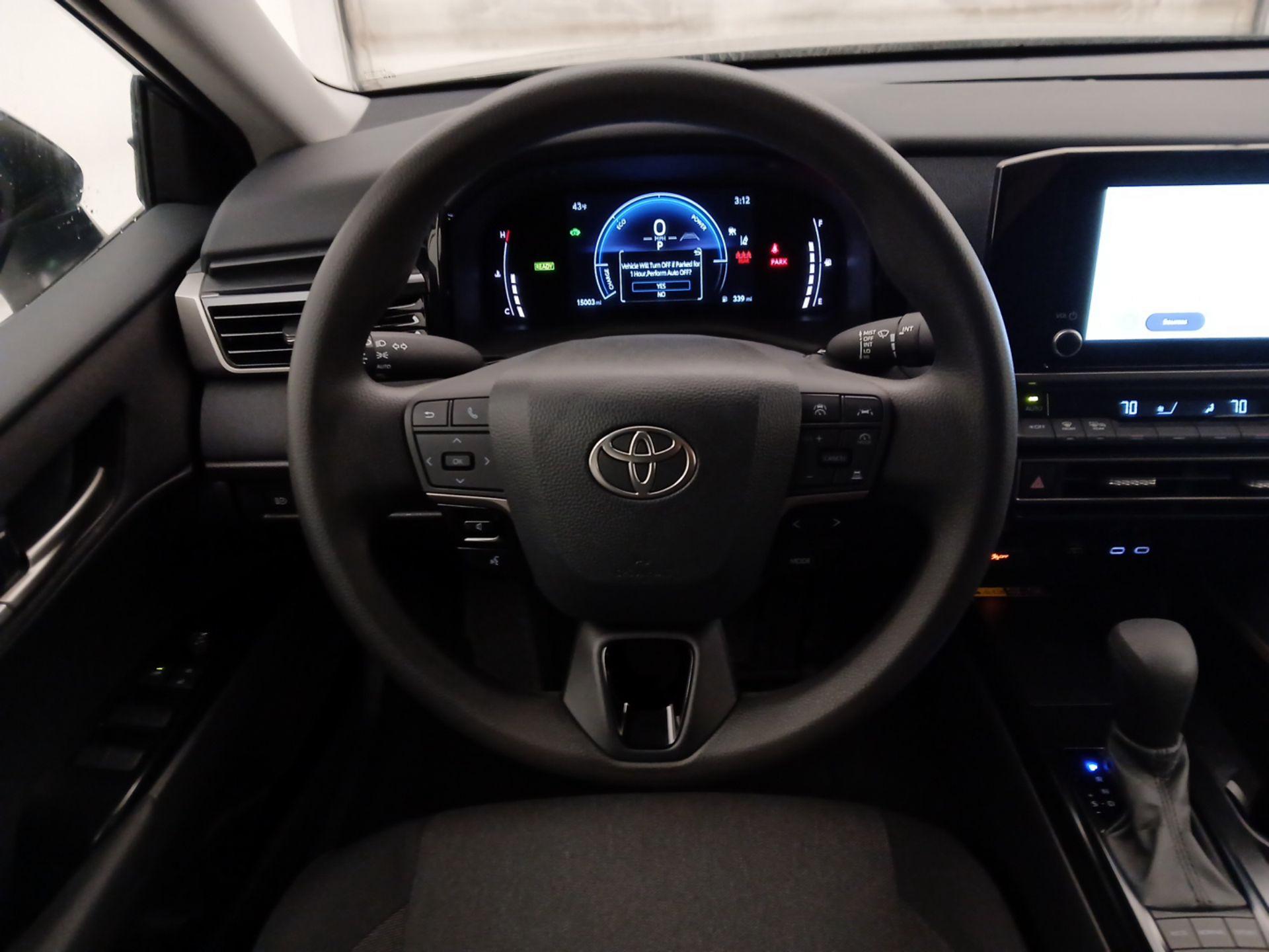 Thumbnail: 2025 Toyota Camry - 10