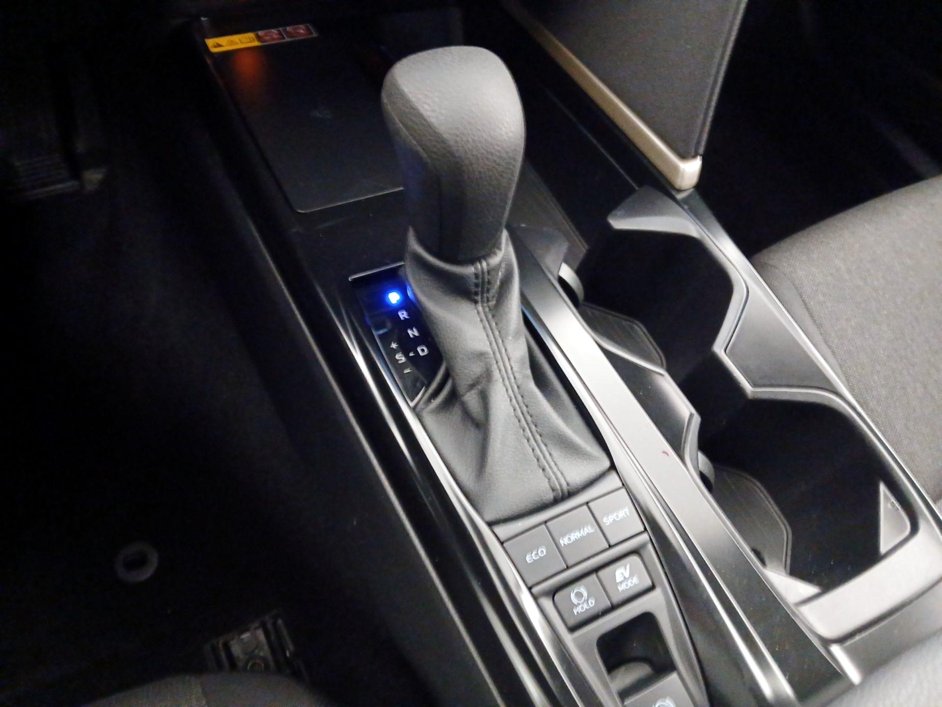 Thumbnail: 2025 Toyota Camry - 17