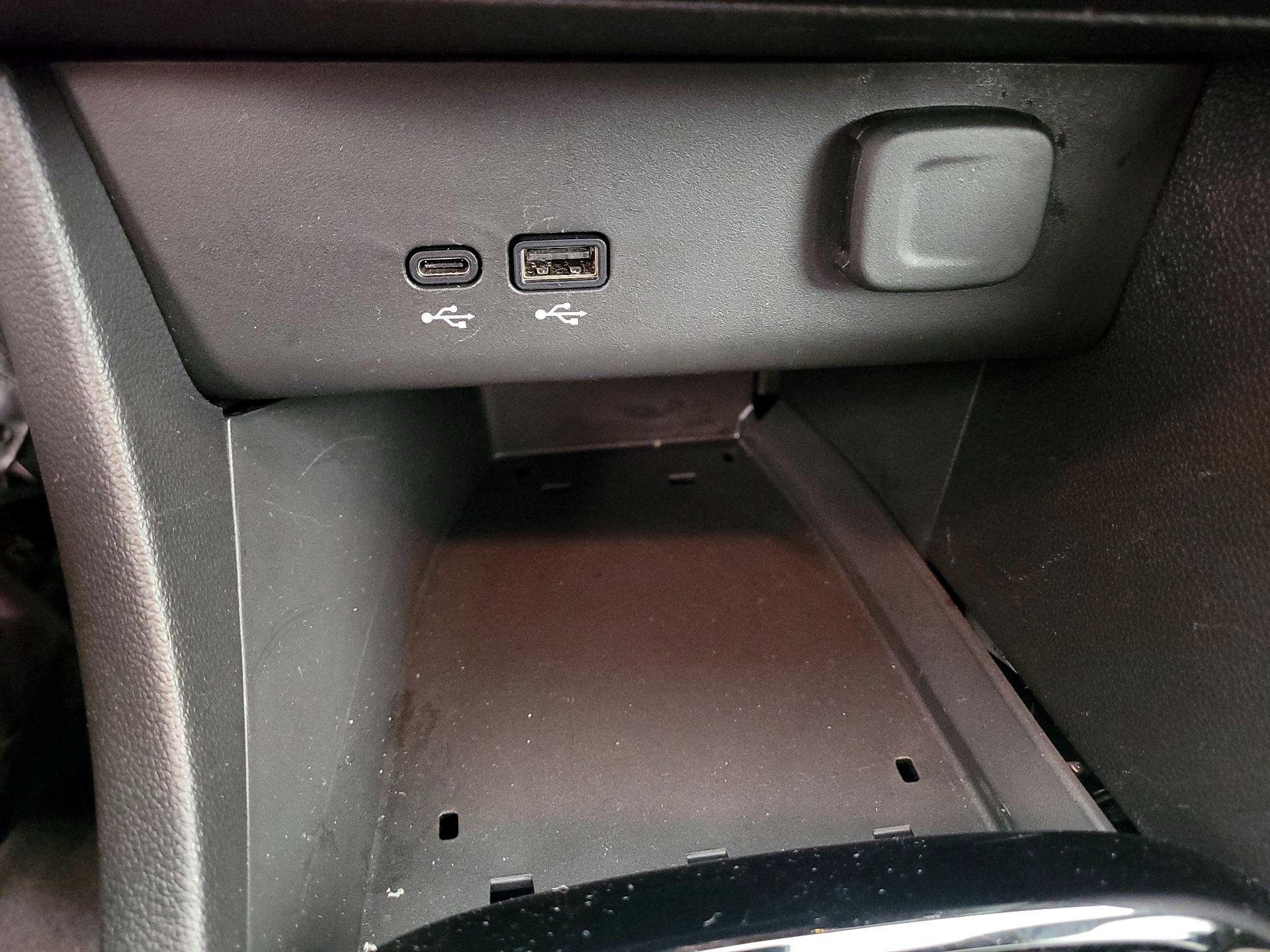 Thumbnail: 2025 Buick Encore GX - 18