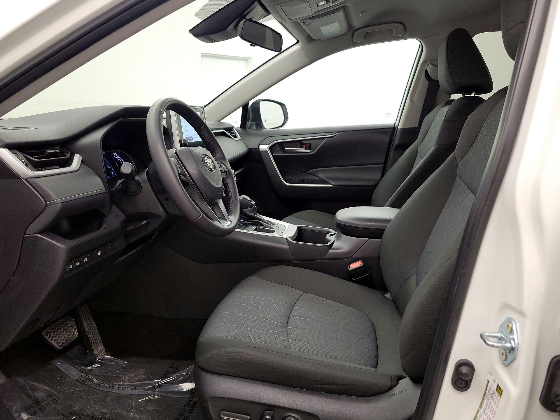 Thumbnail: 2025 Toyota RAV4 - 11