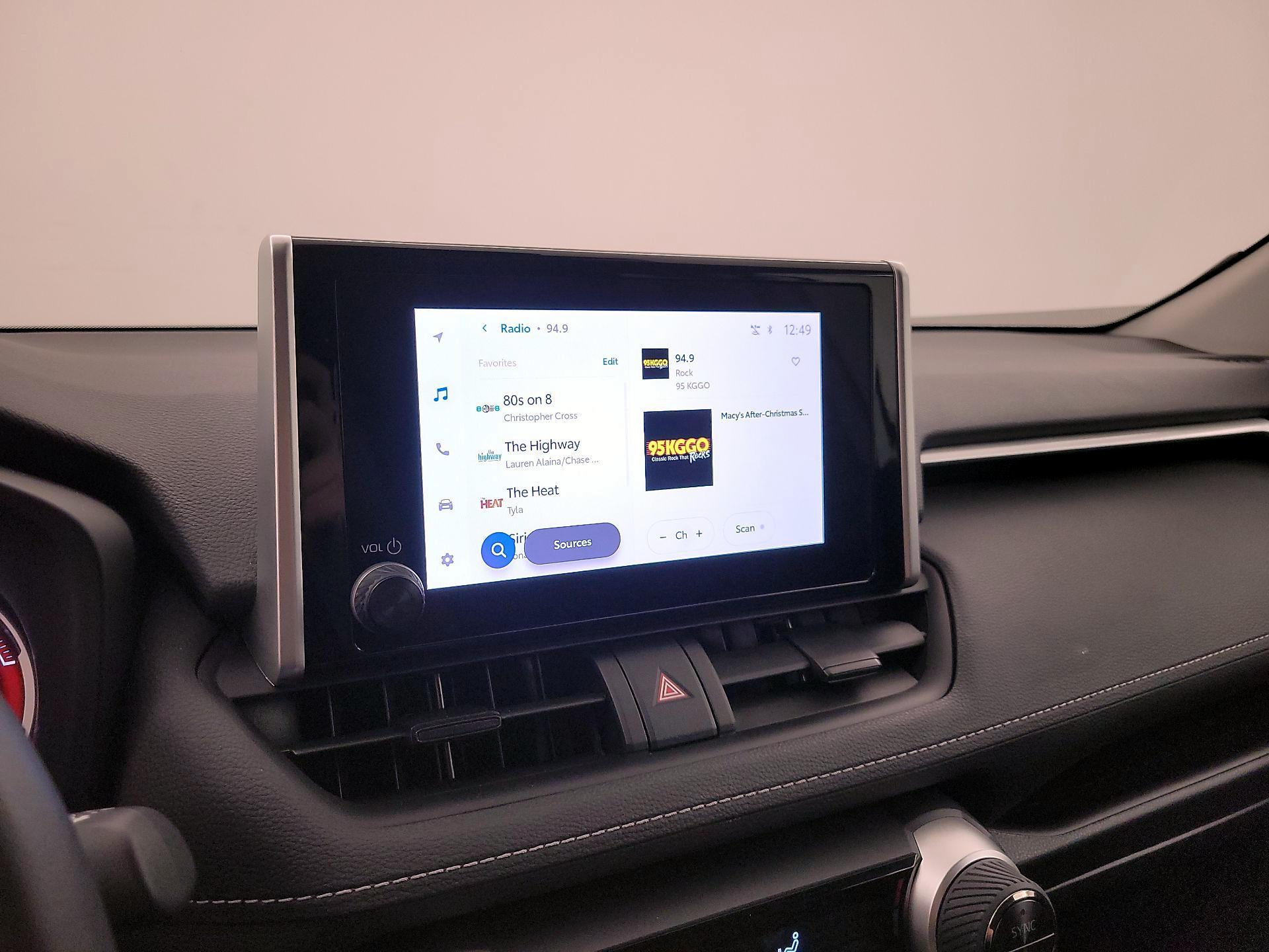 Thumbnail: 2025 Toyota RAV4 - 15