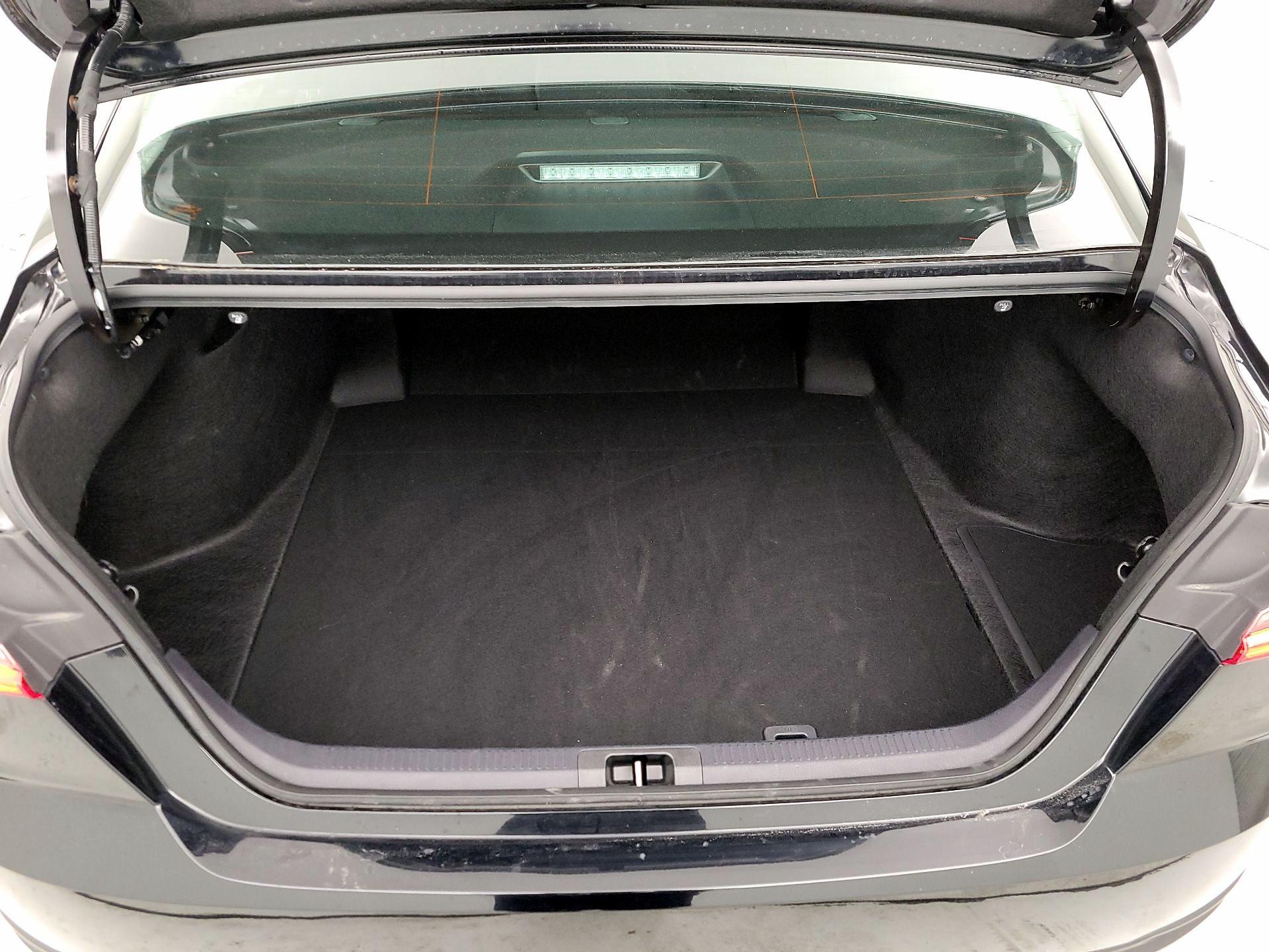 Thumbnail: 2025 Toyota Camry - 20