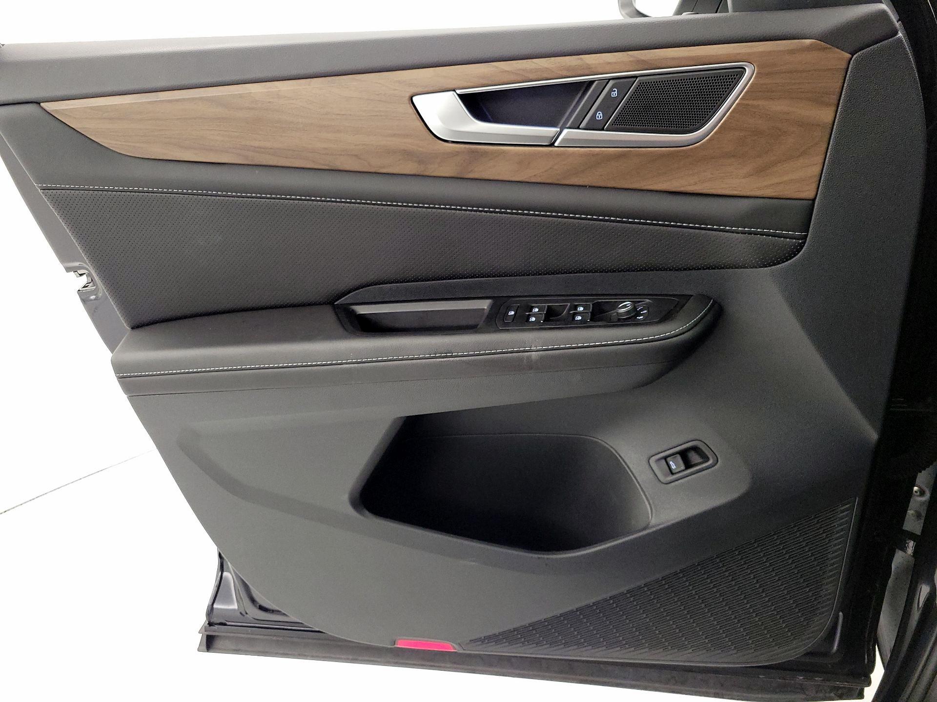 Thumbnail: 2024 Volkswagen Atlas - 12