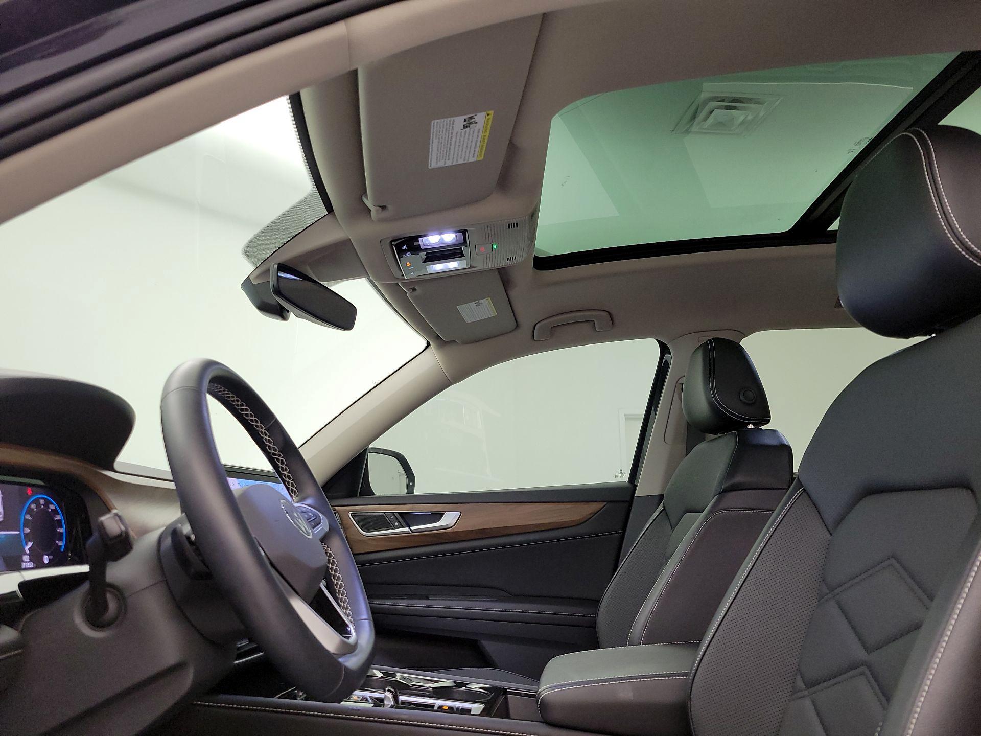 Thumbnail: 2024 Volkswagen Atlas - 19