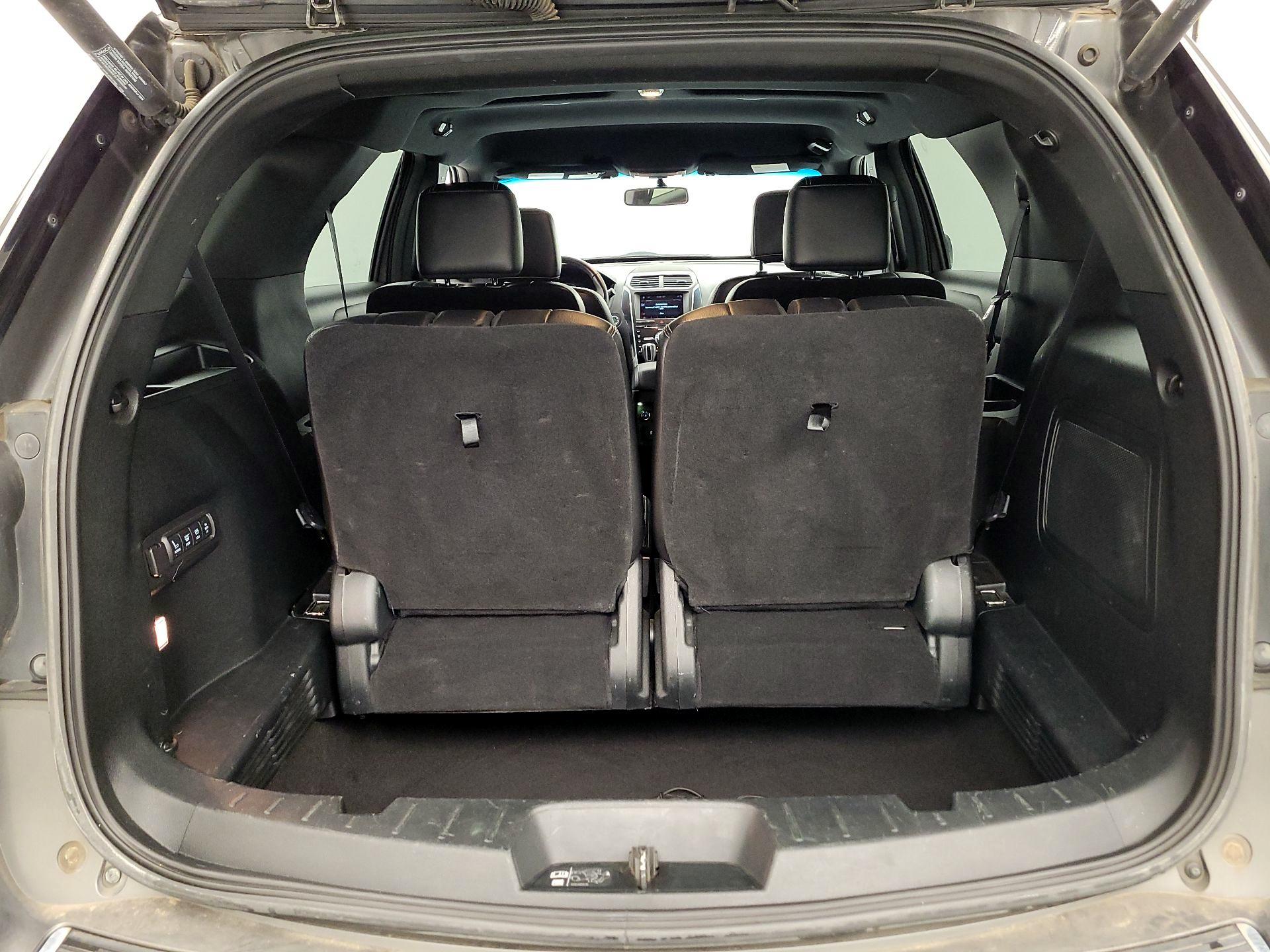 Thumbnail: 2018 Ford Explorer - 16