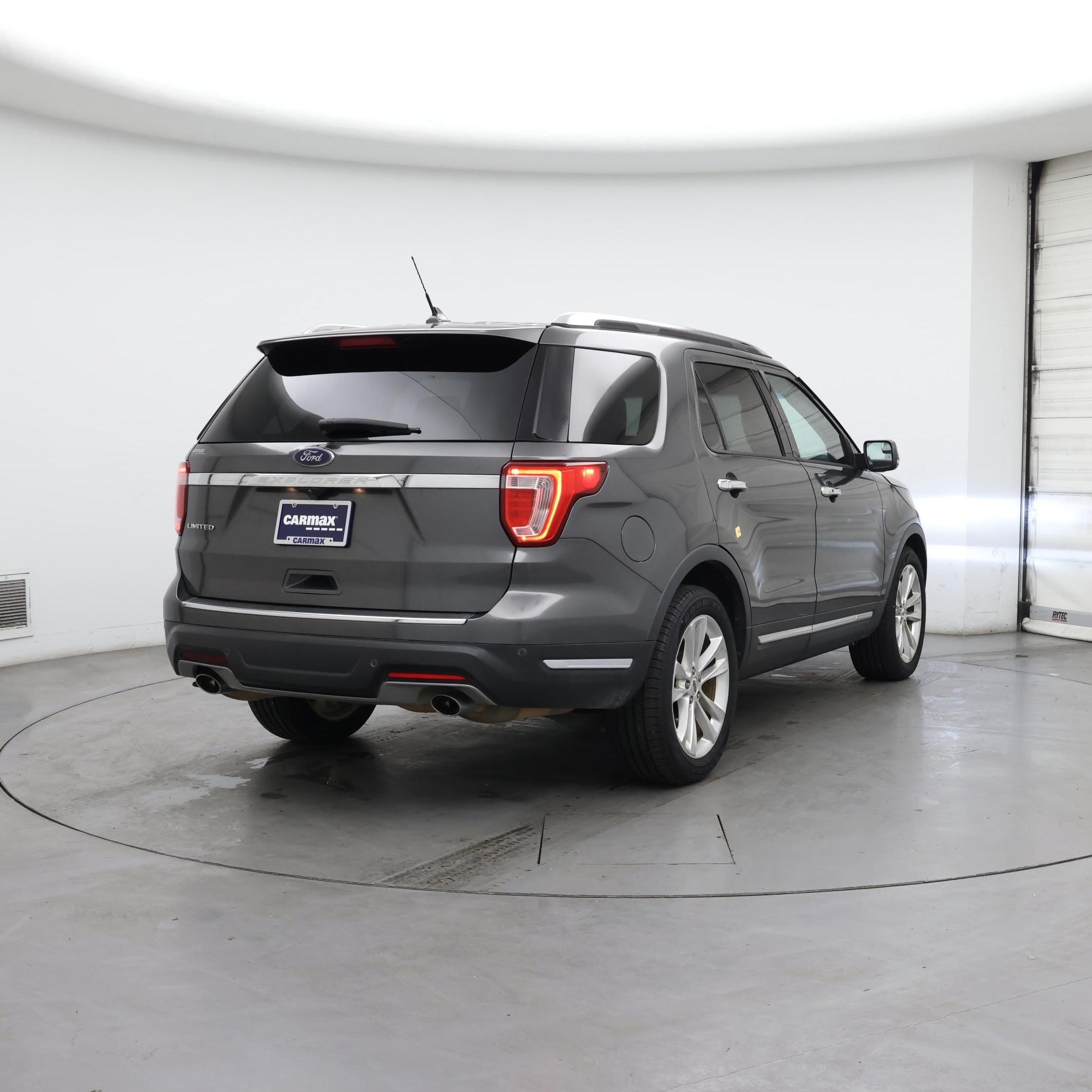 Thumbnail: 2018 Ford Explorer - 8