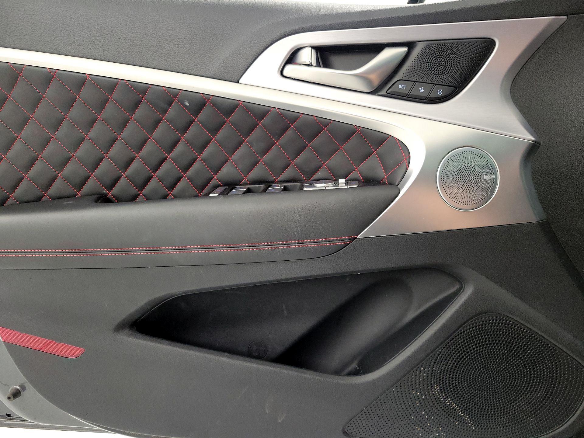 Thumbnail: 2019 Genesis G70 - 12