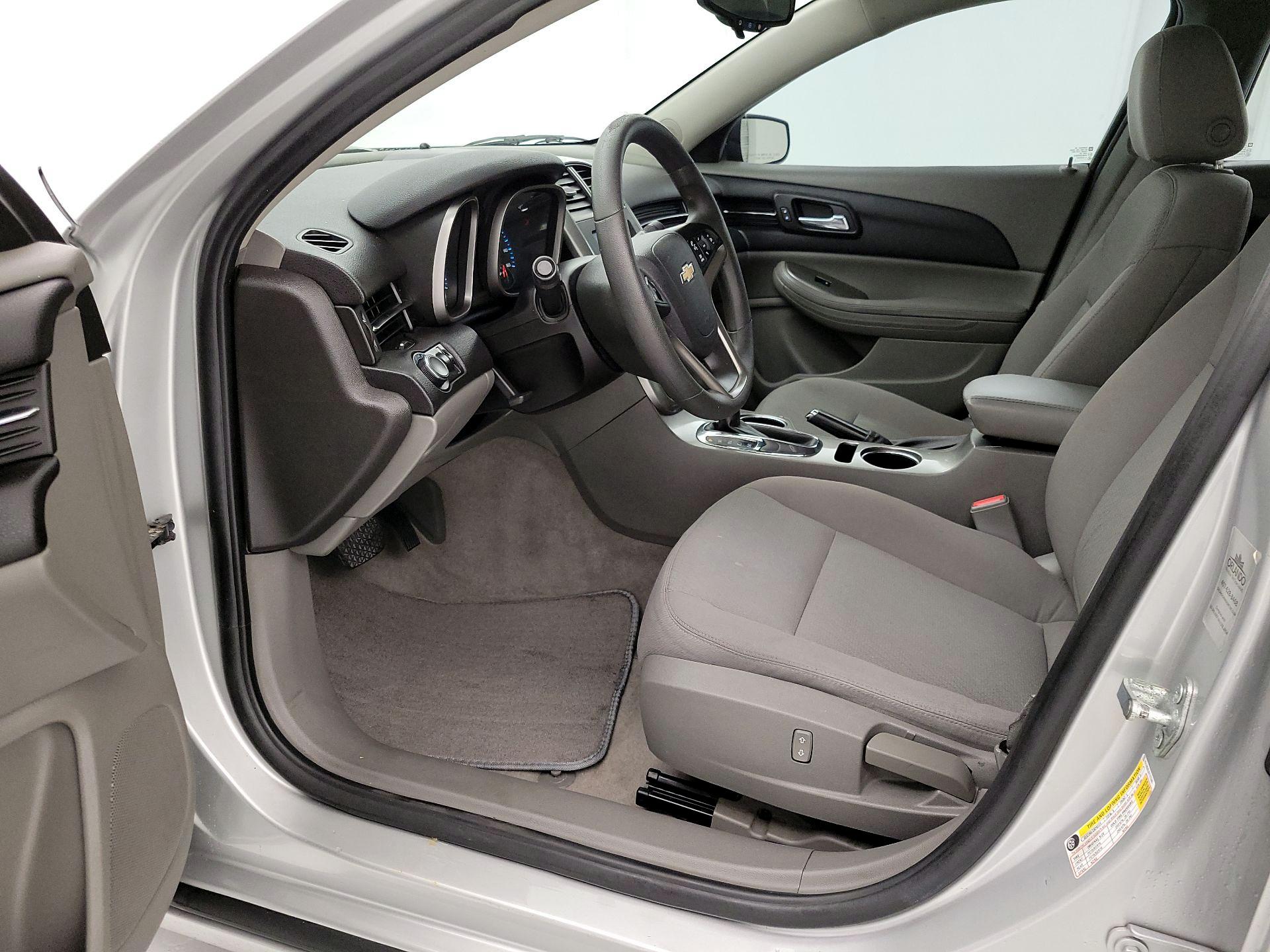 Thumbnail: 2015 Chevrolet Malibu - 11