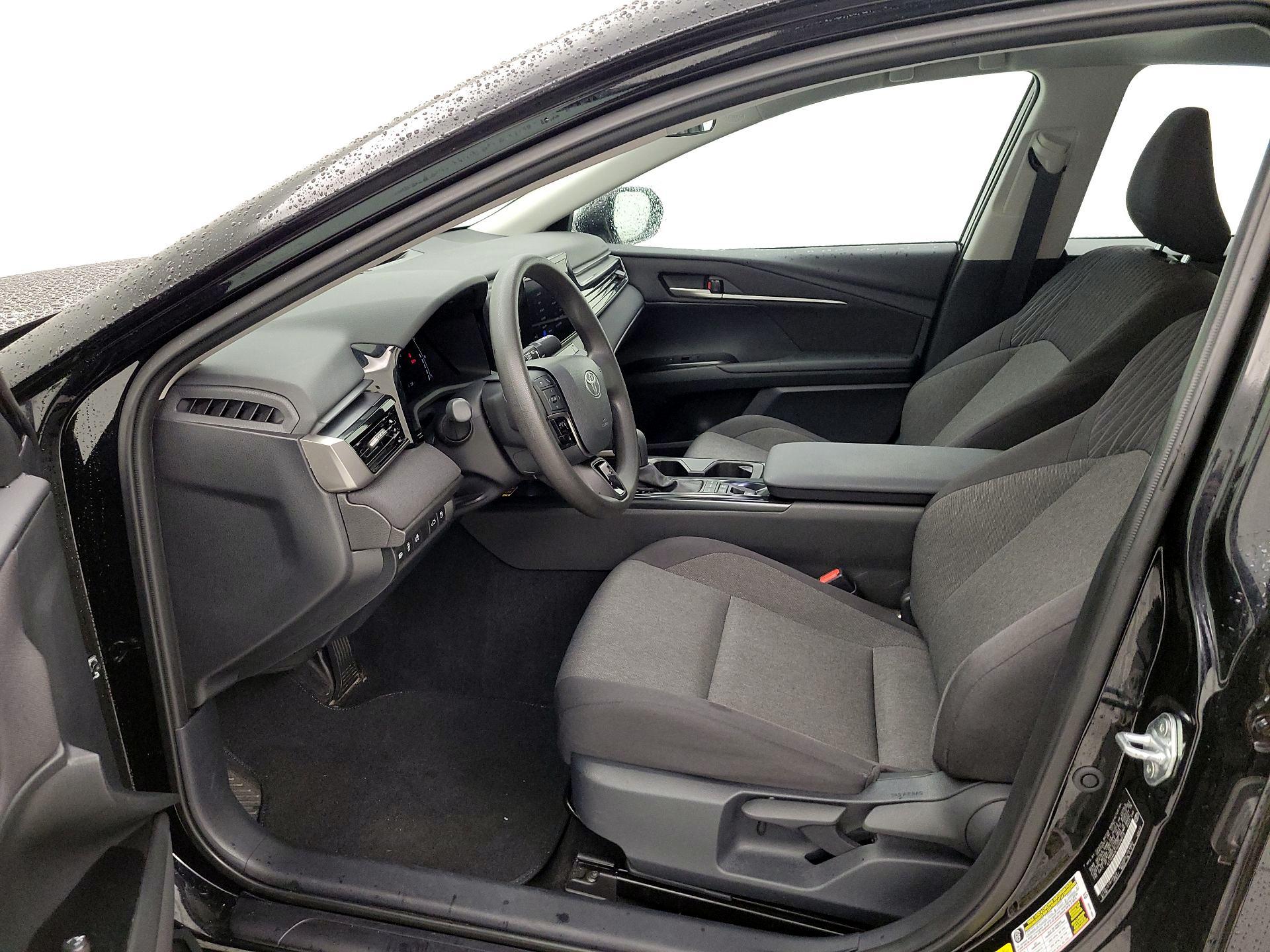 Thumbnail: 2025 Toyota Camry - 11